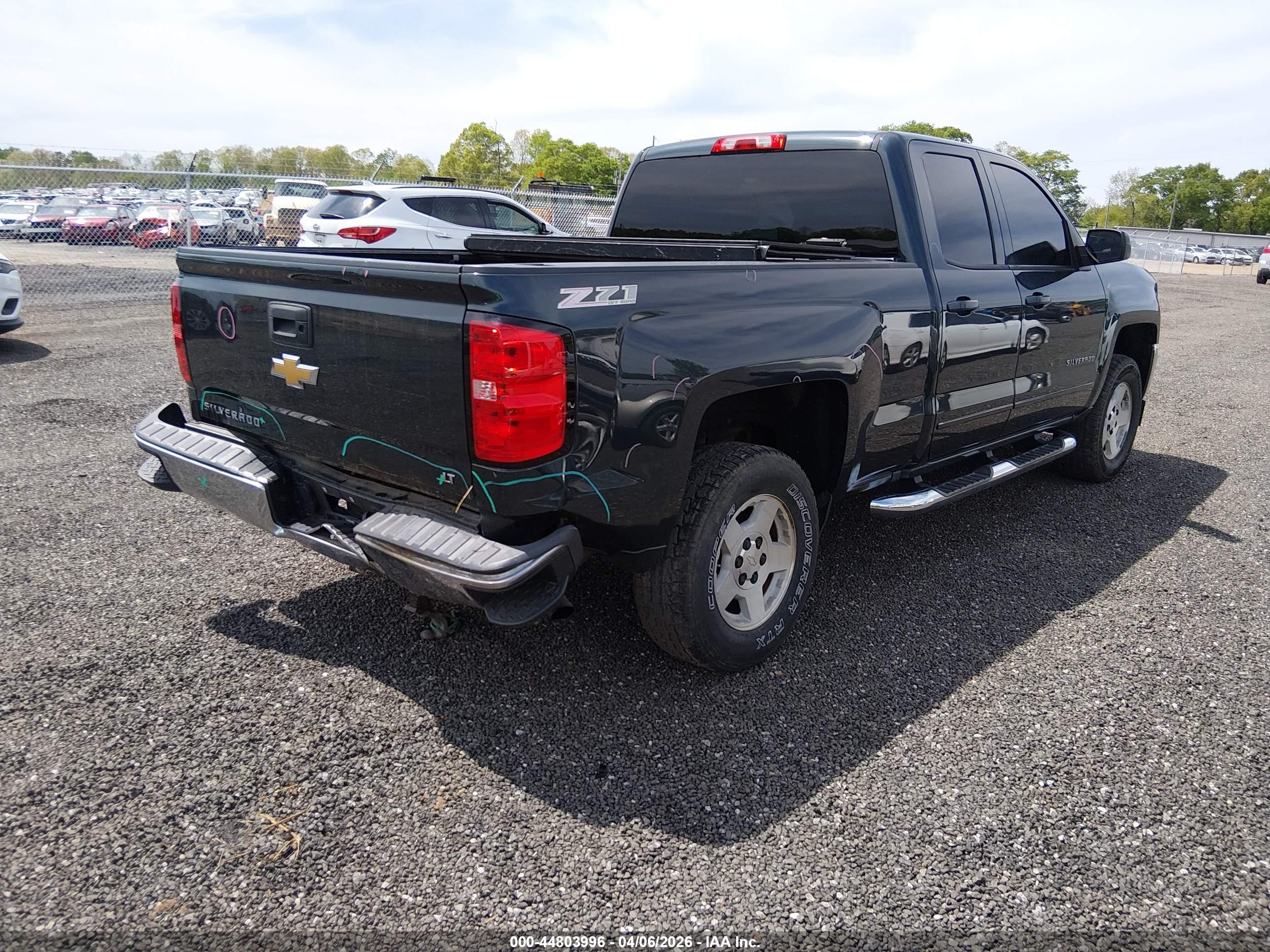 CHEVROLET SILVERADO image 4