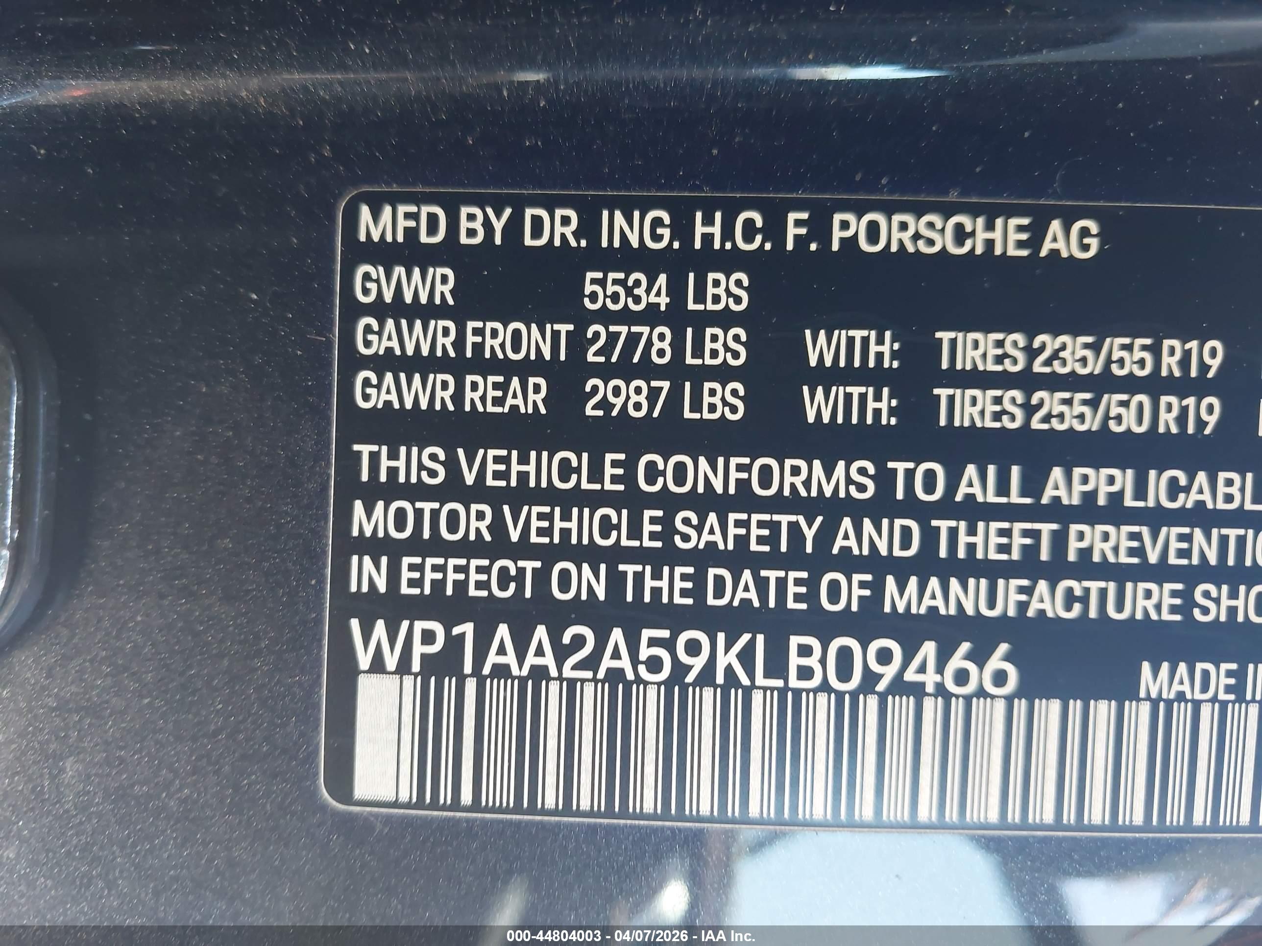 PORSCHE MACAN image 9