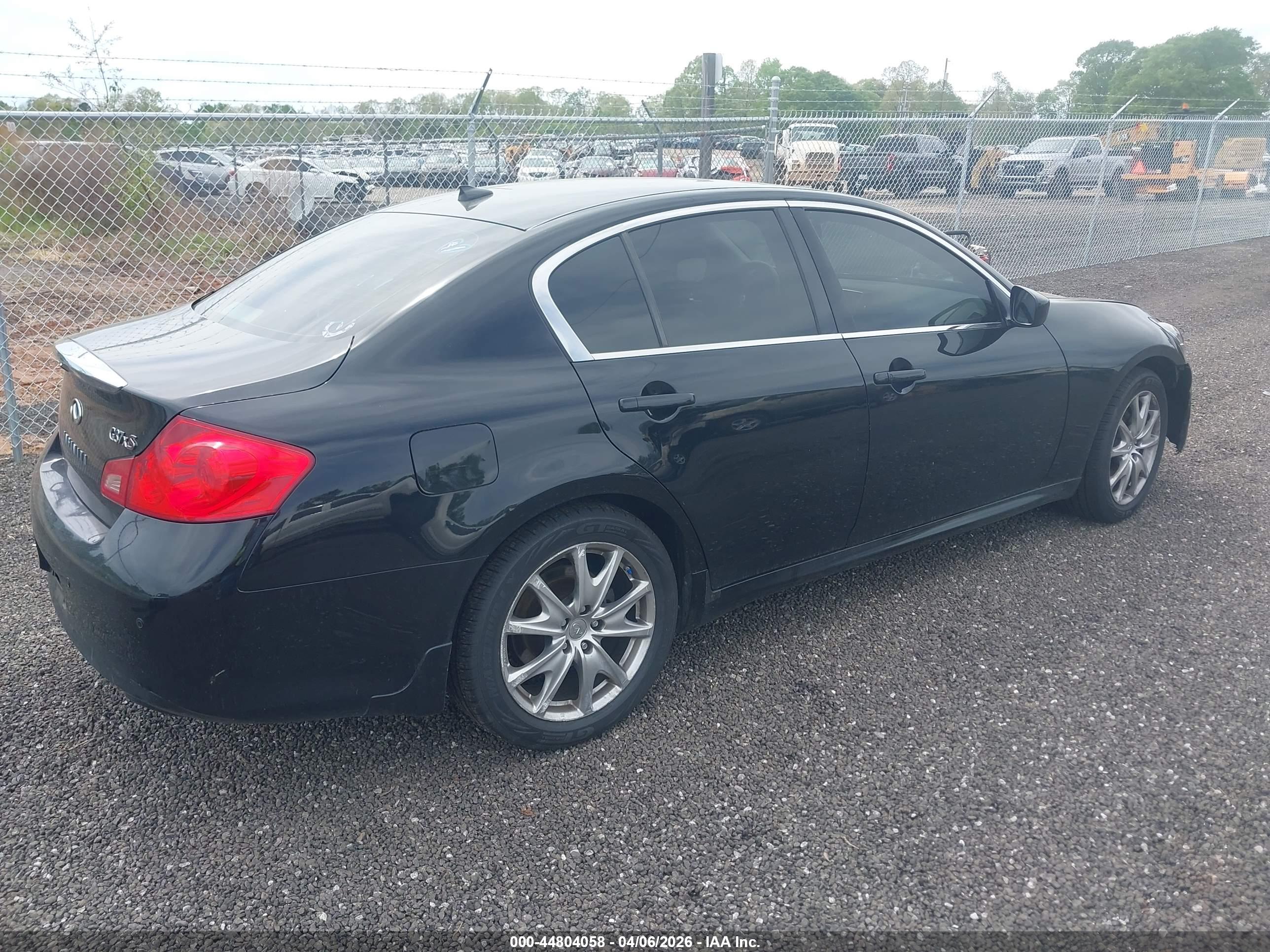 INFINITI G37X image 4