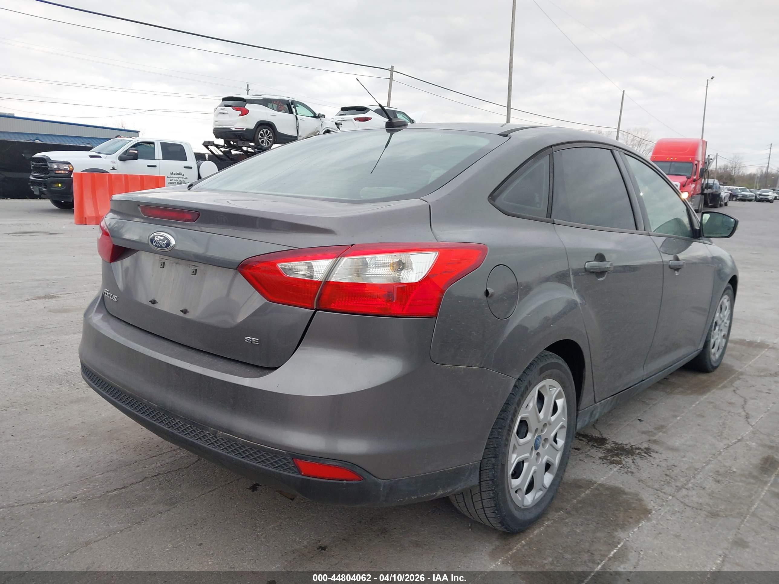 FORD FOCUS image 4