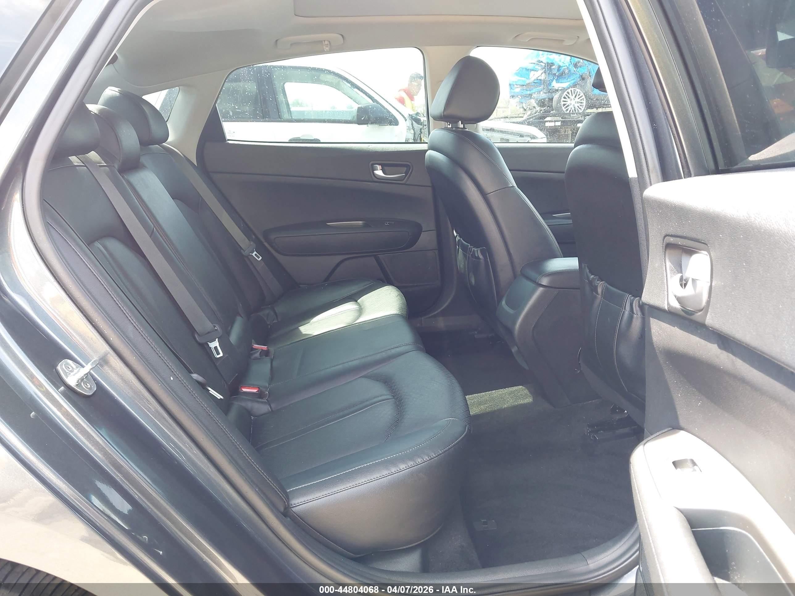KIA OPTIMA image 8