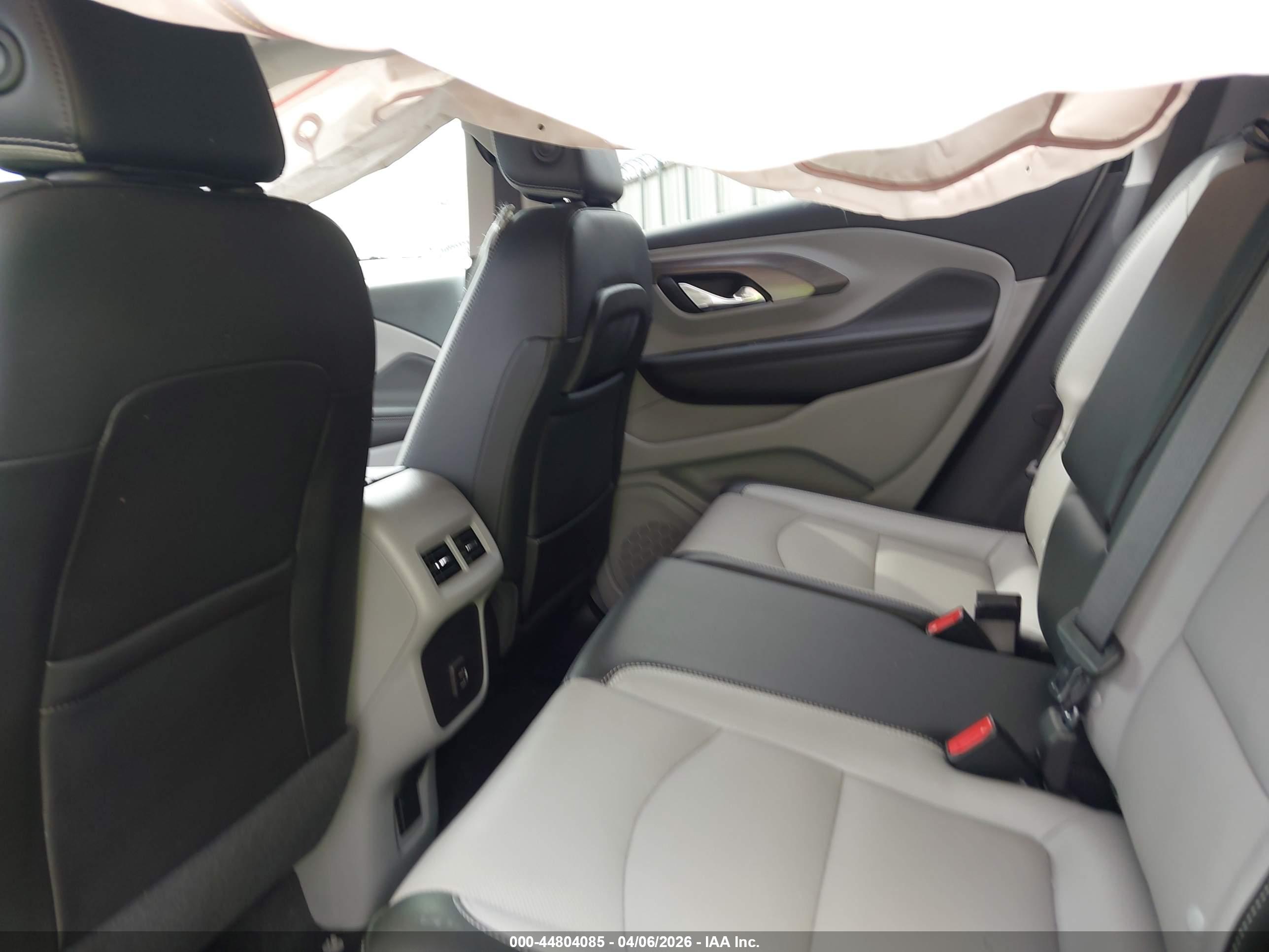 GMC TERRAIN image 8