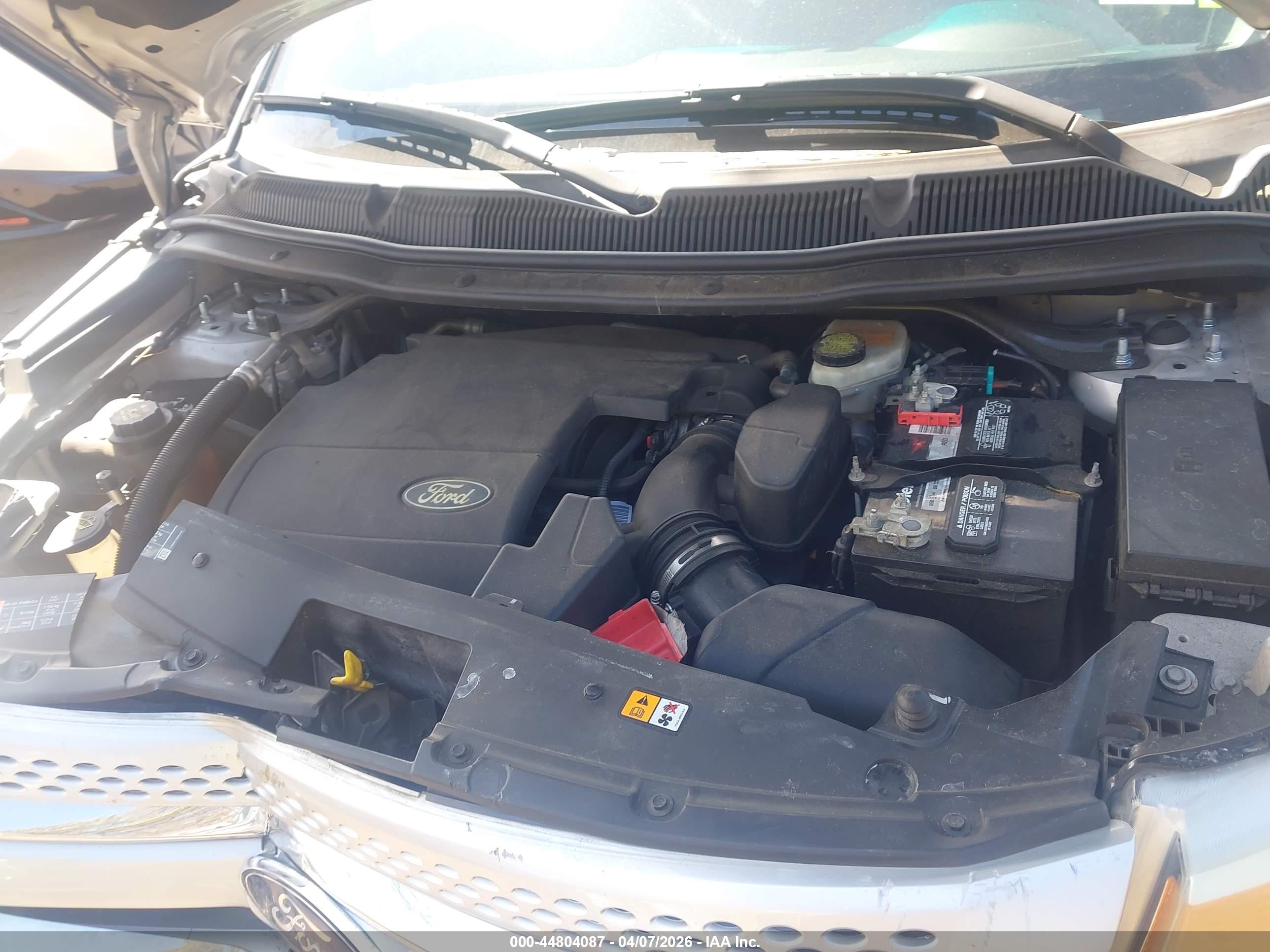 FORD EXPLORER image 10