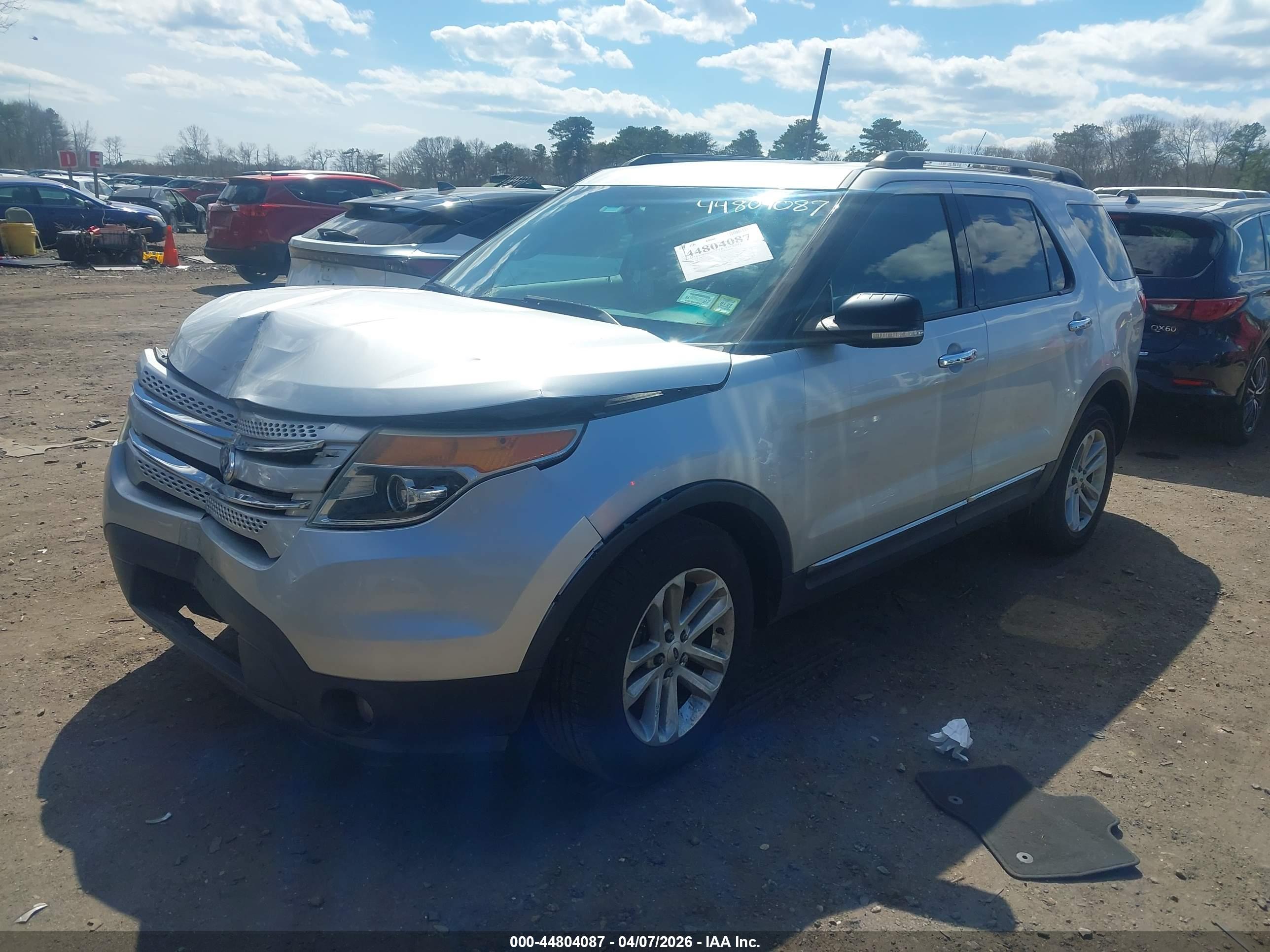 FORD EXPLORER image 2