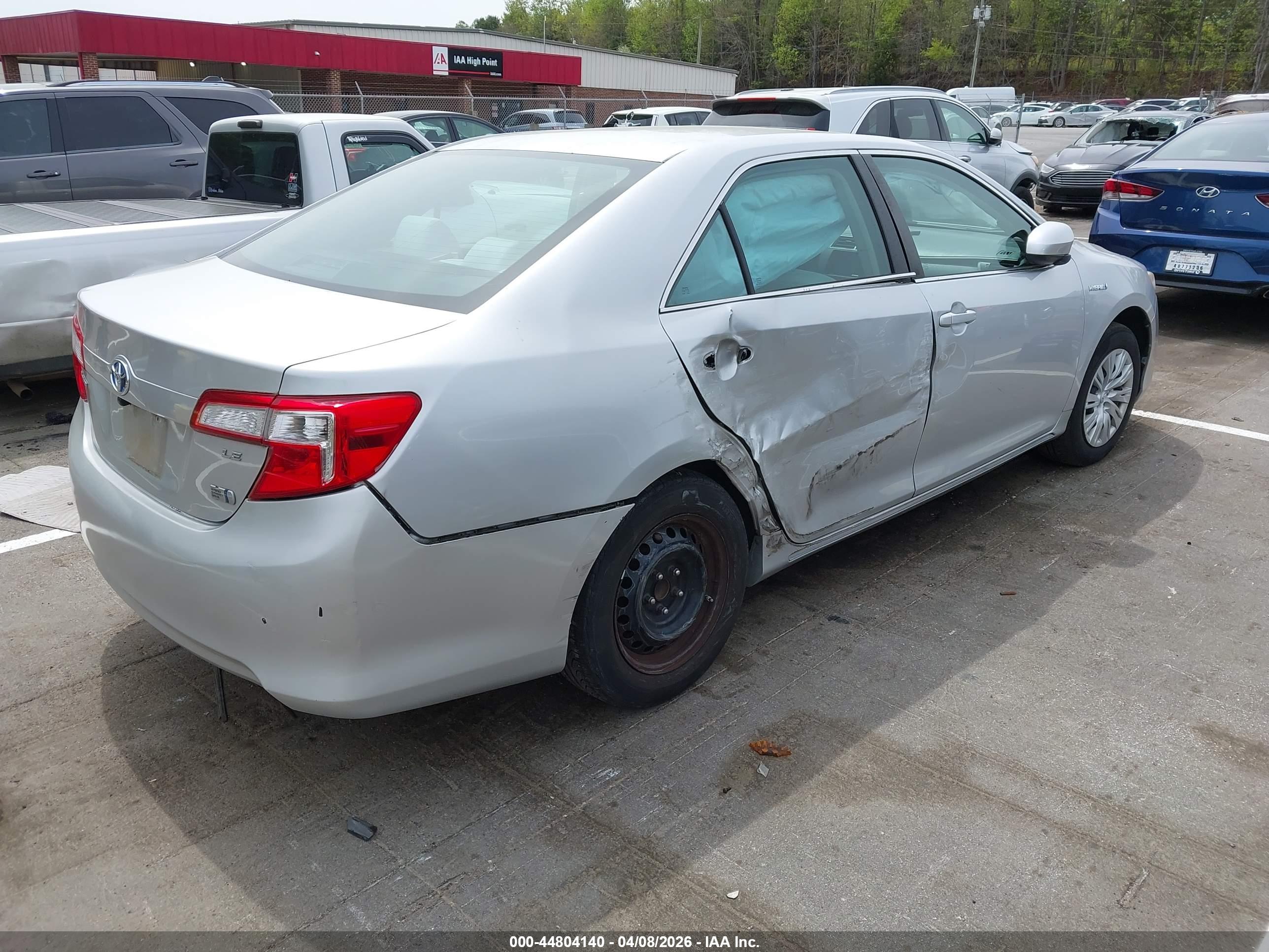 TOYOTA CAMRY image 4