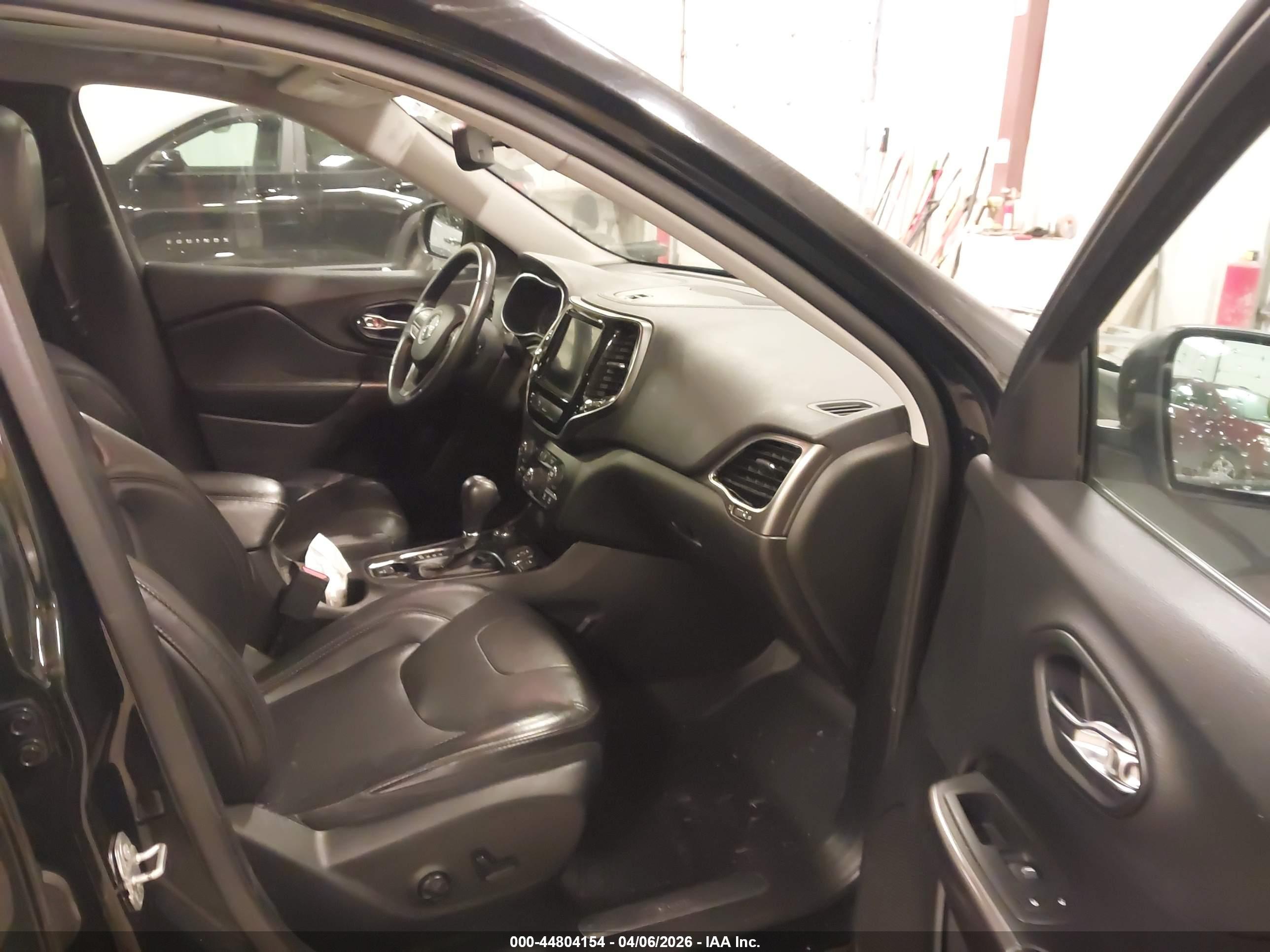 JEEP CHEROKEE image 5