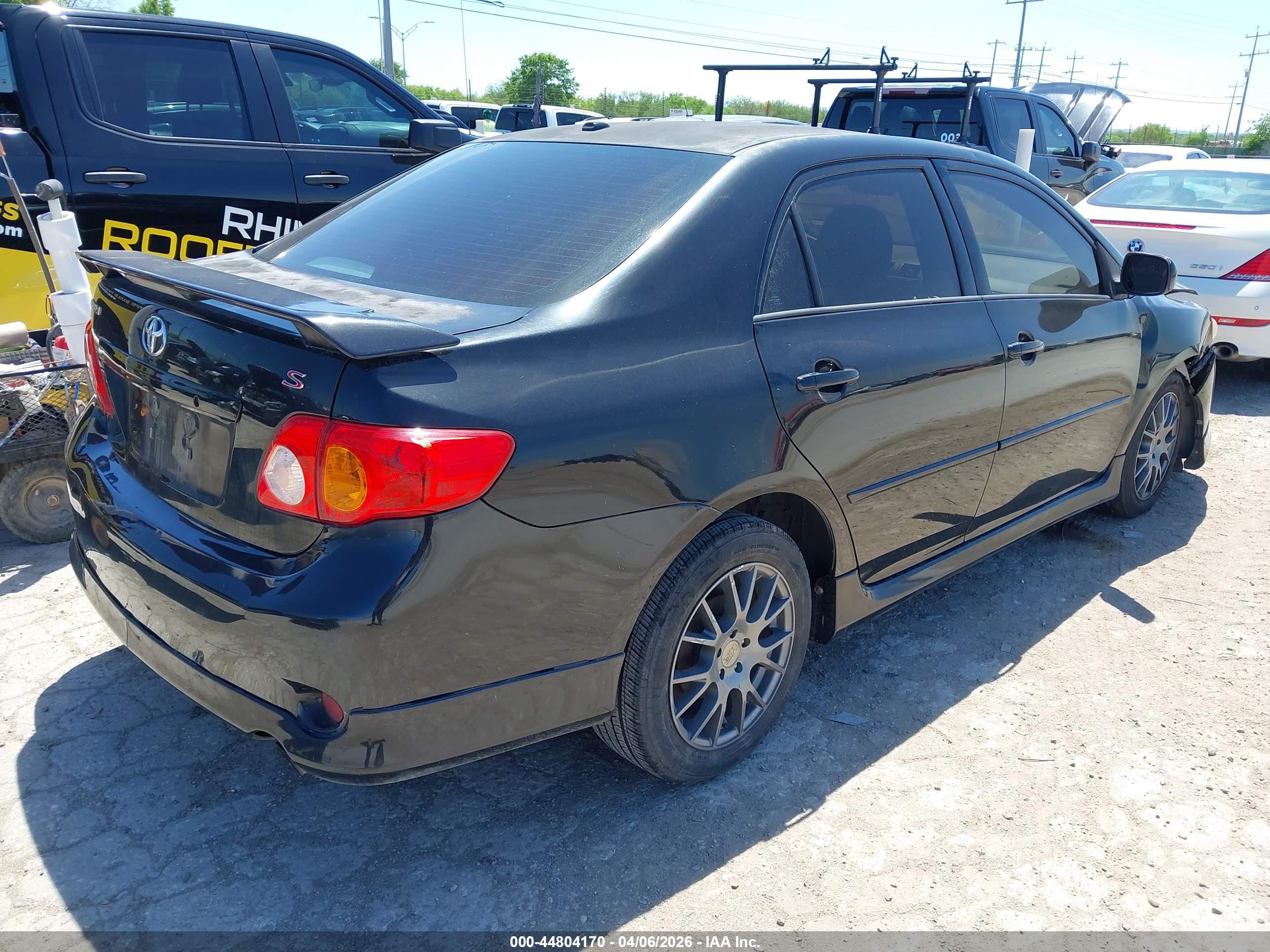 TOYOTA COROLLA image 4
