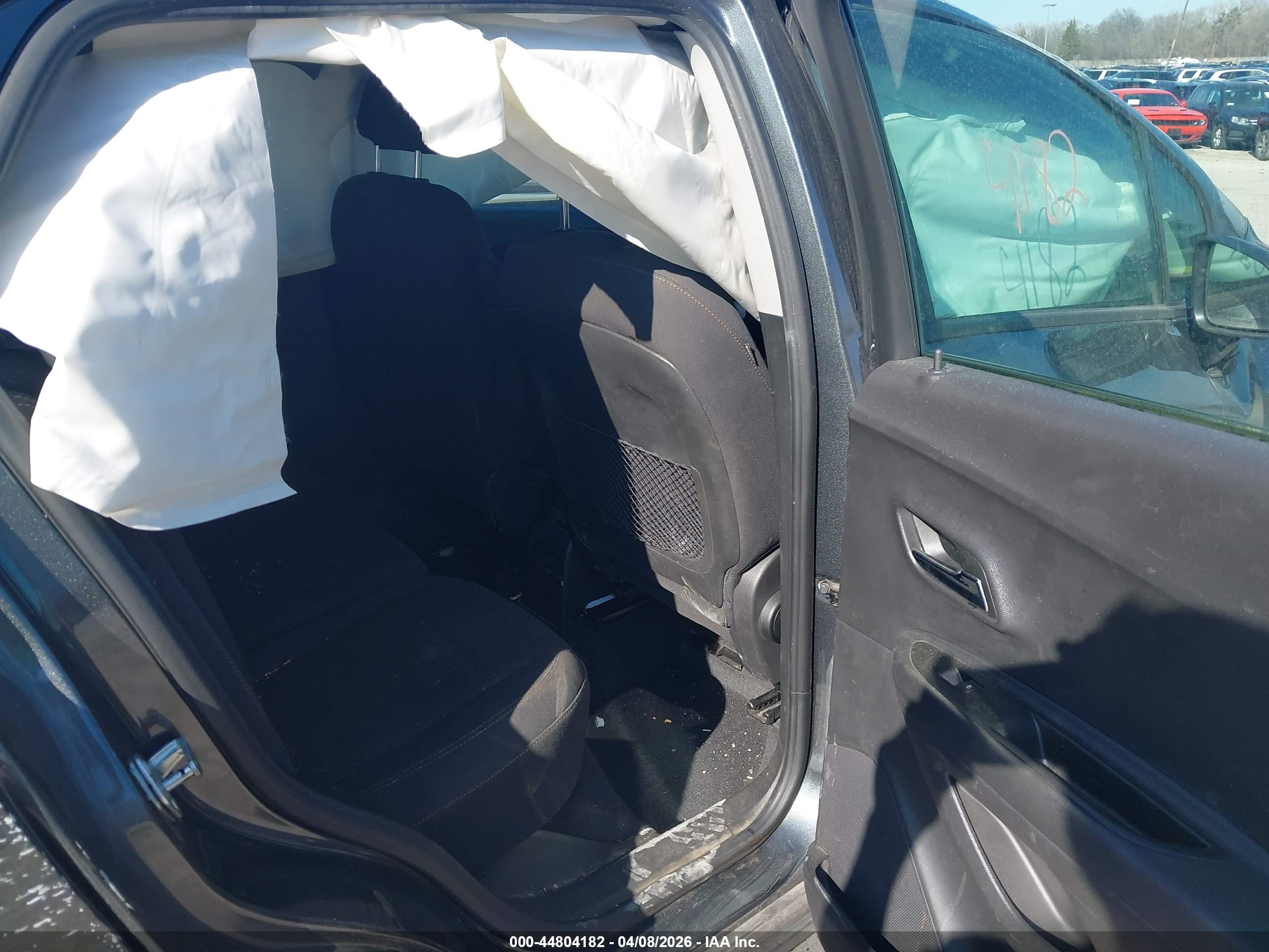 CHEVROLET TRAX image 8