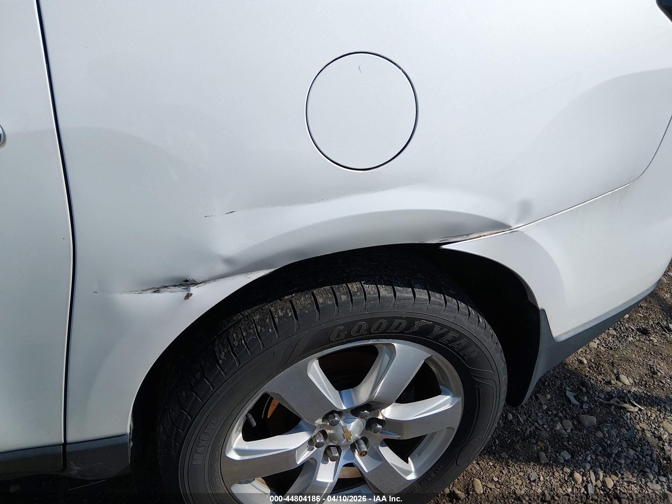 CHEVROLET TRAVERSE image 6