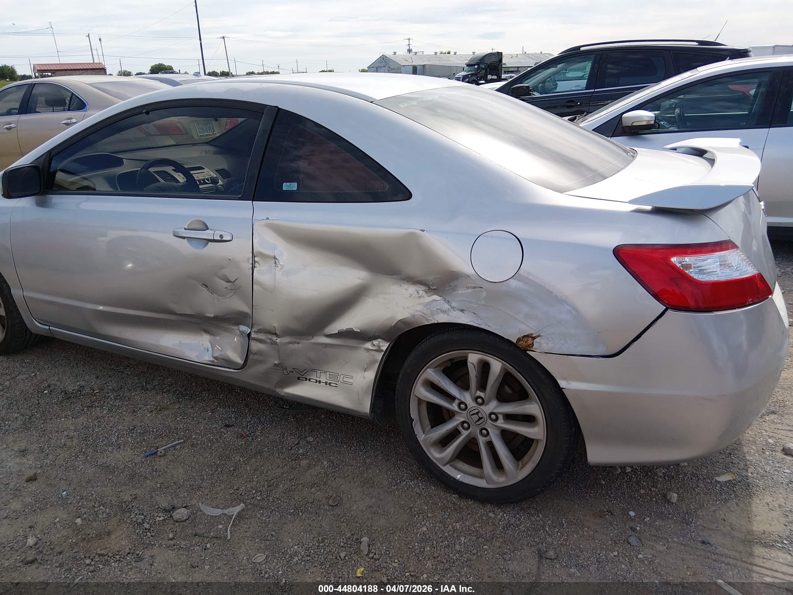 HONDA CIVIC image 6