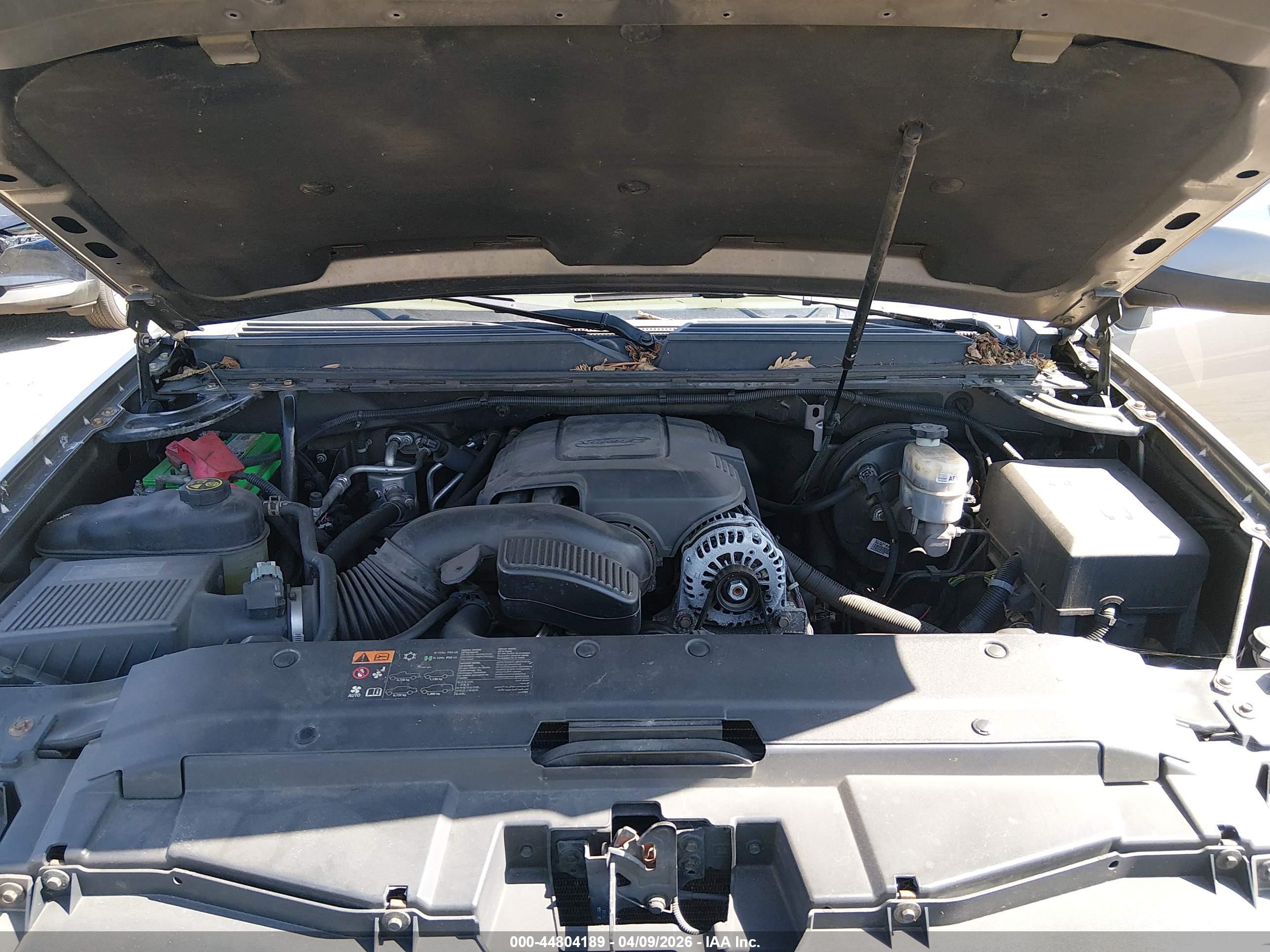 CHEVROLET TAHOE image 10