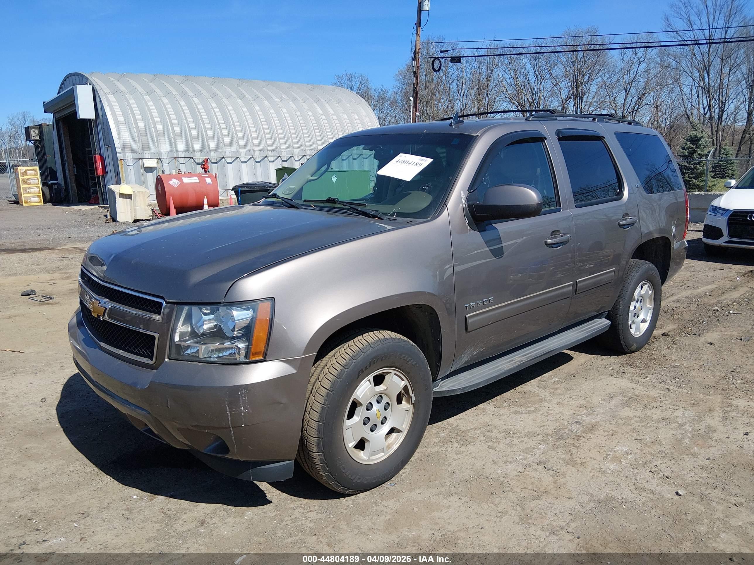 CHEVROLET TAHOE image 2