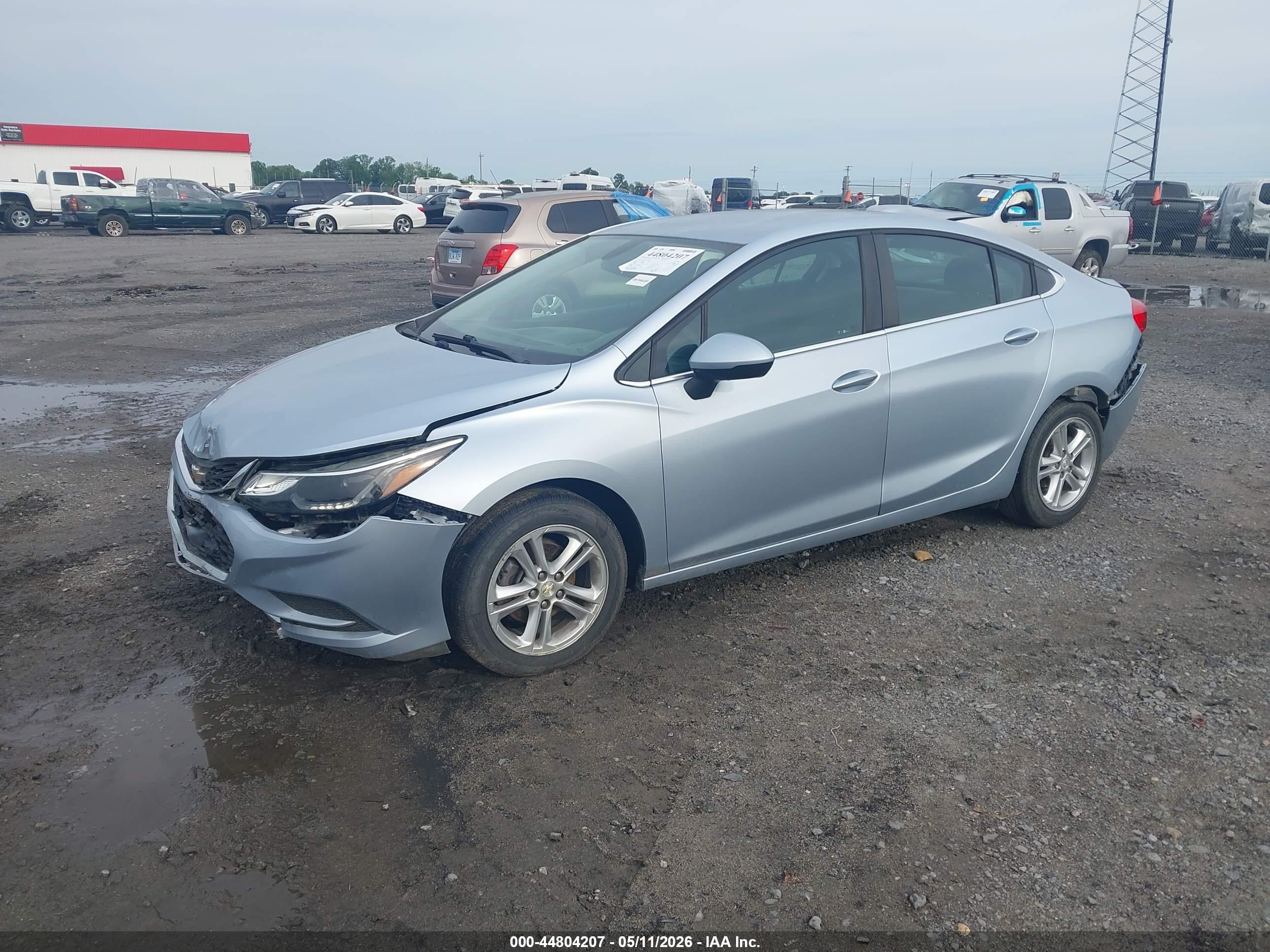 CHEVROLET CRUZE image 2