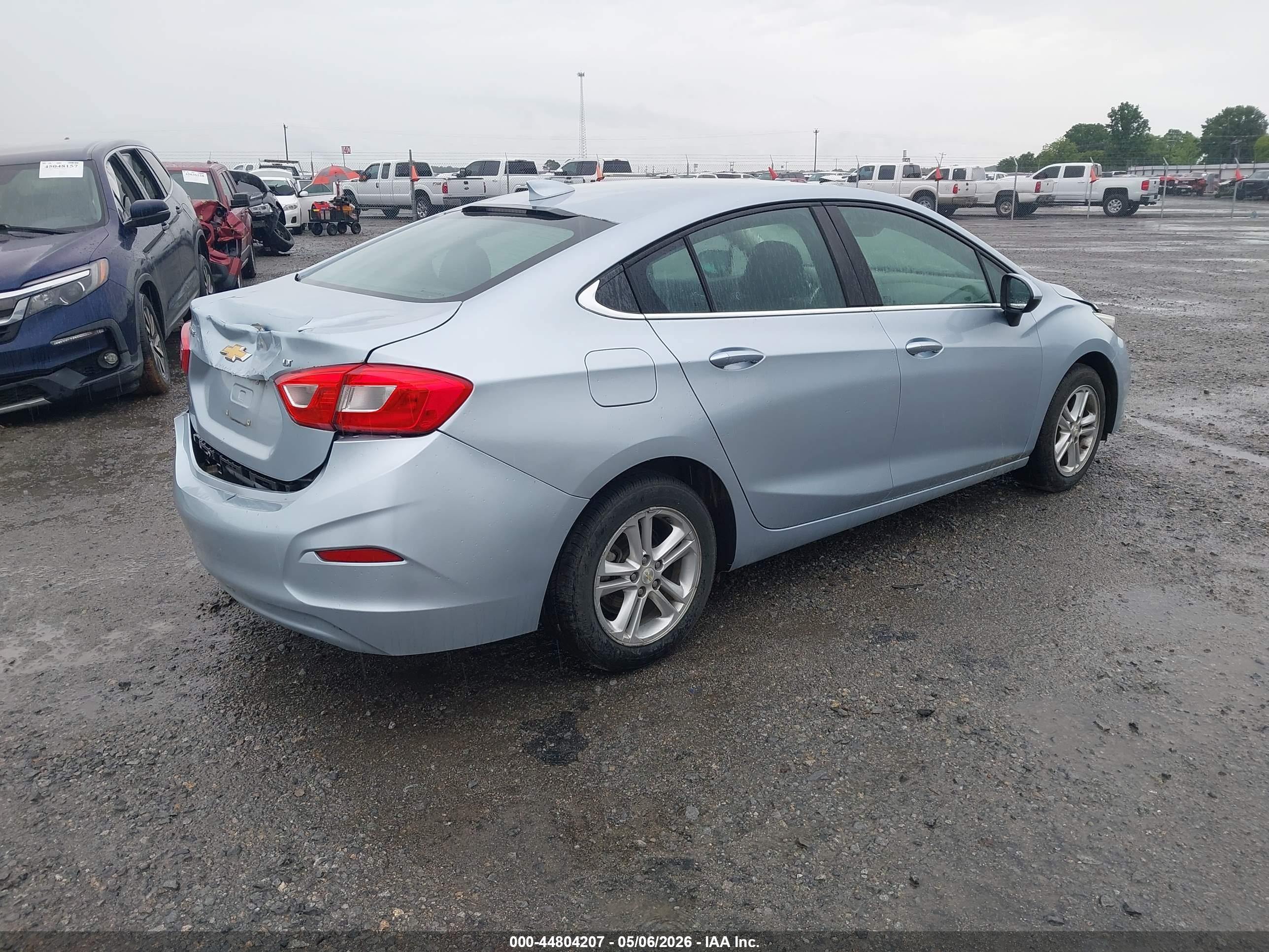 CHEVROLET CRUZE image 4