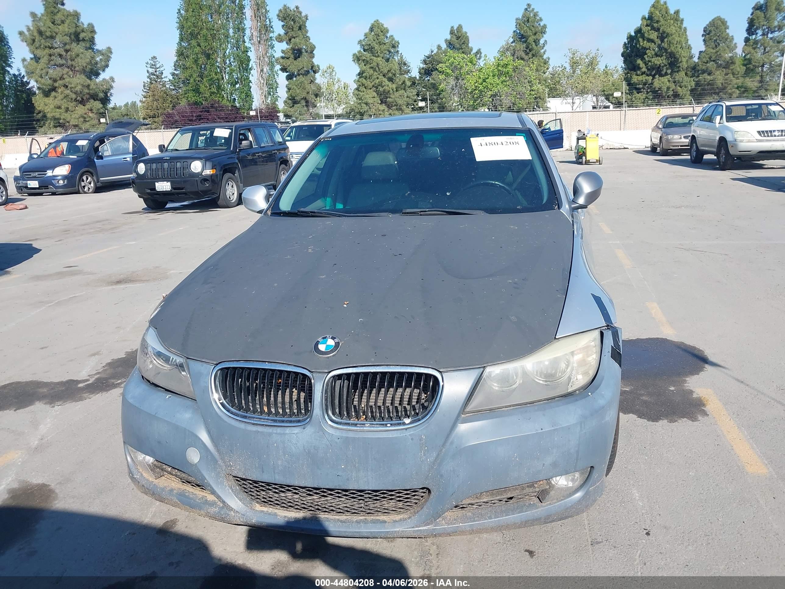 BMW 328I image 6