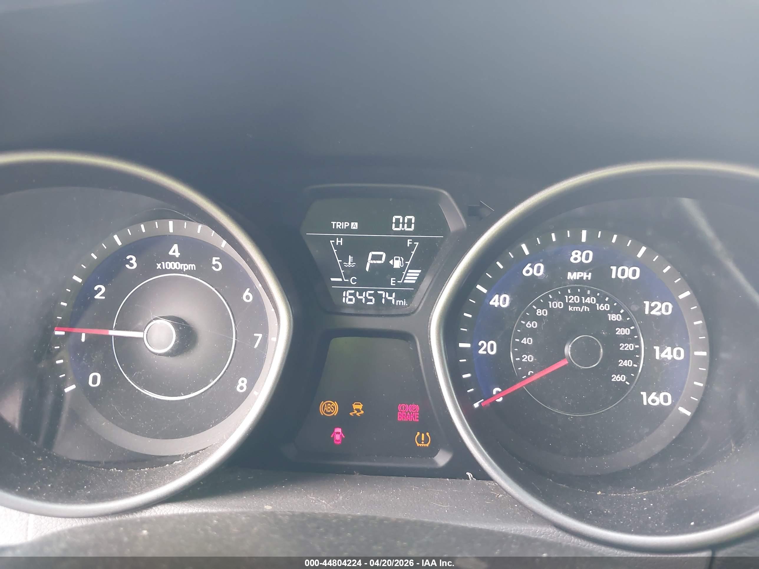 HYUNDAI ELANTRA image 7