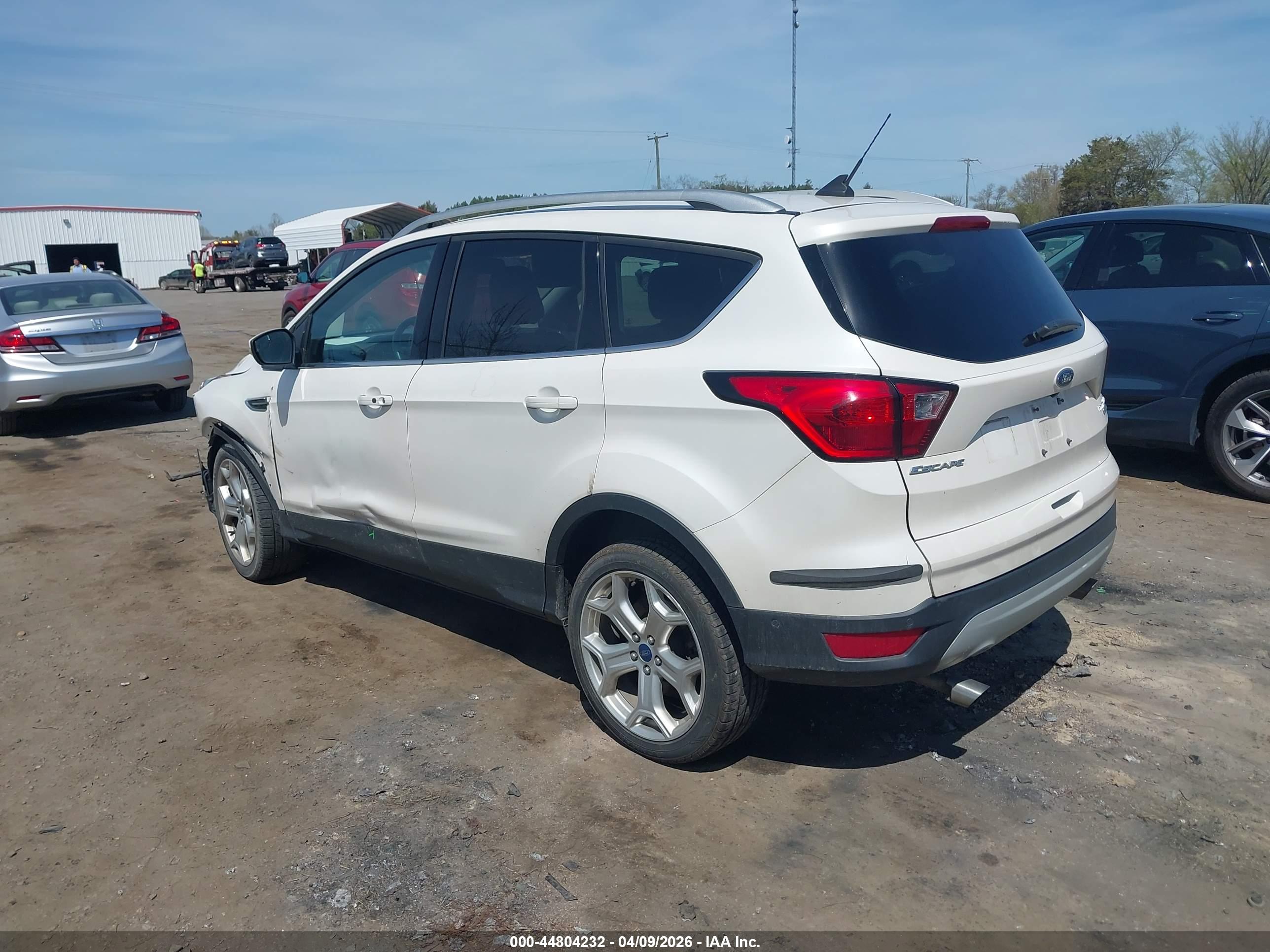 FORD ESCAPE image 3