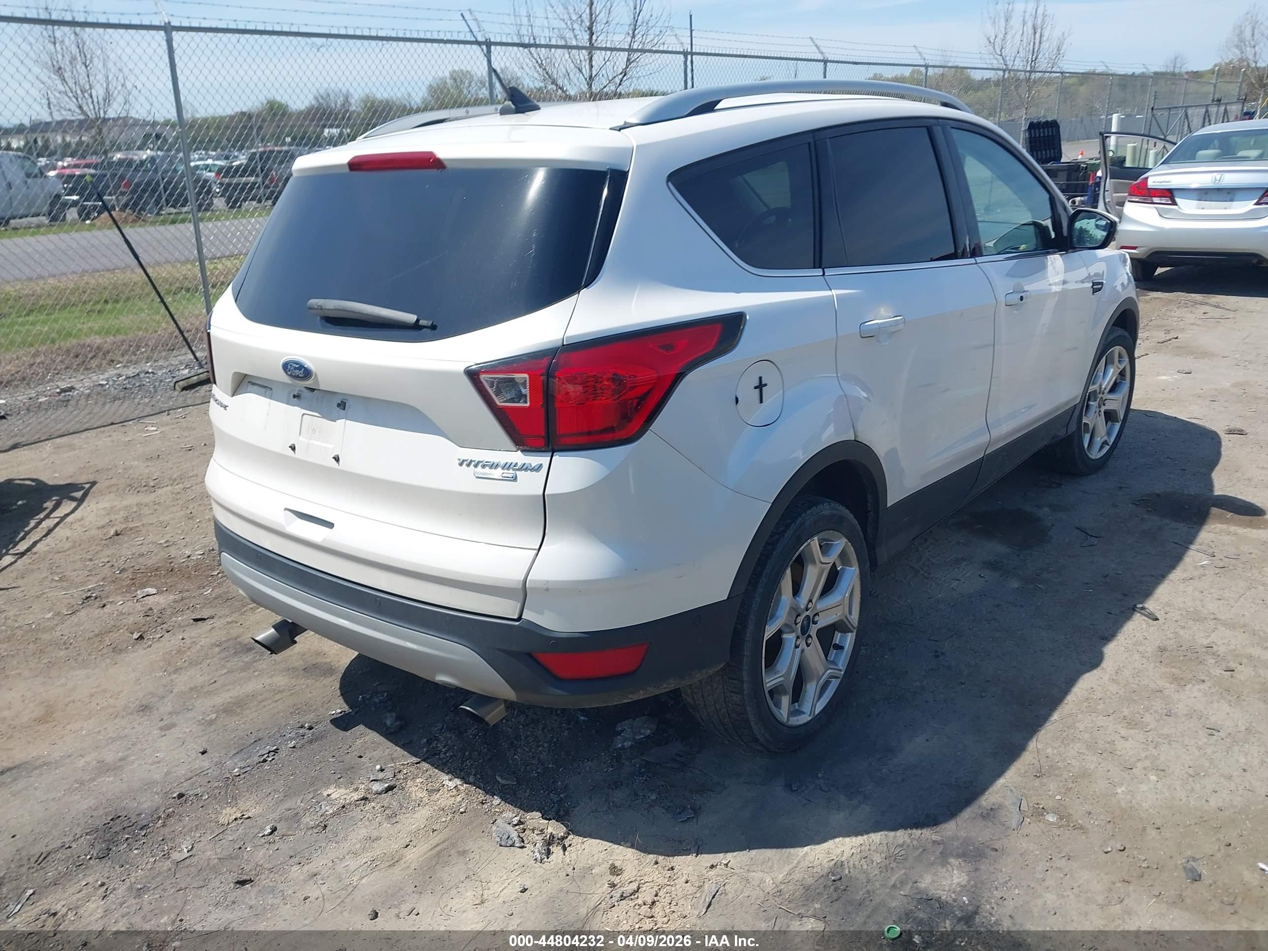 FORD ESCAPE image 4
