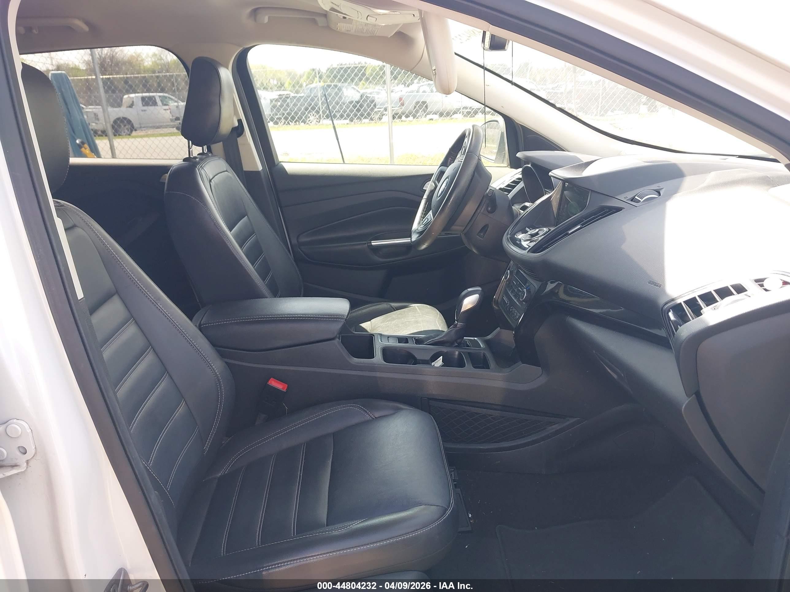 FORD ESCAPE image 5