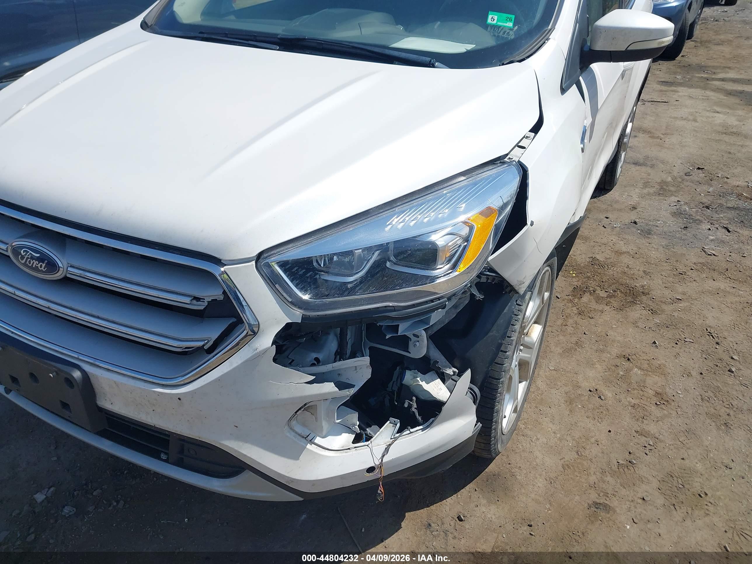 FORD ESCAPE image 6