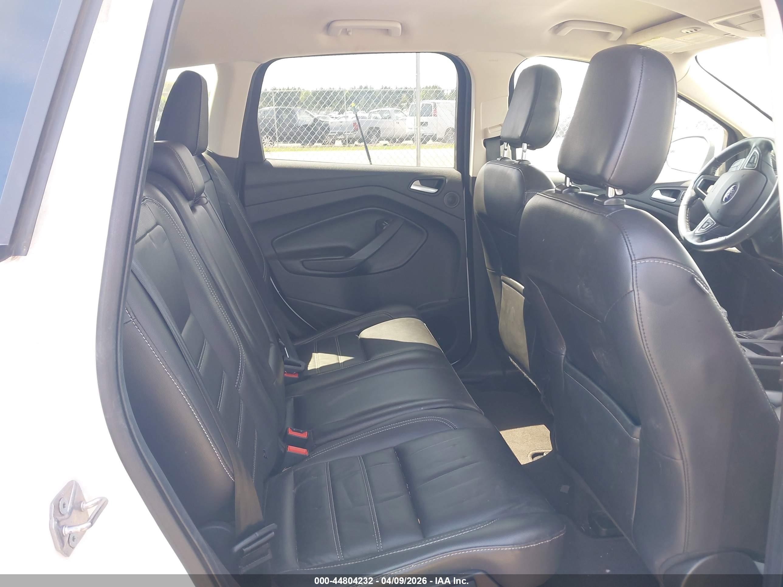 FORD ESCAPE image 8