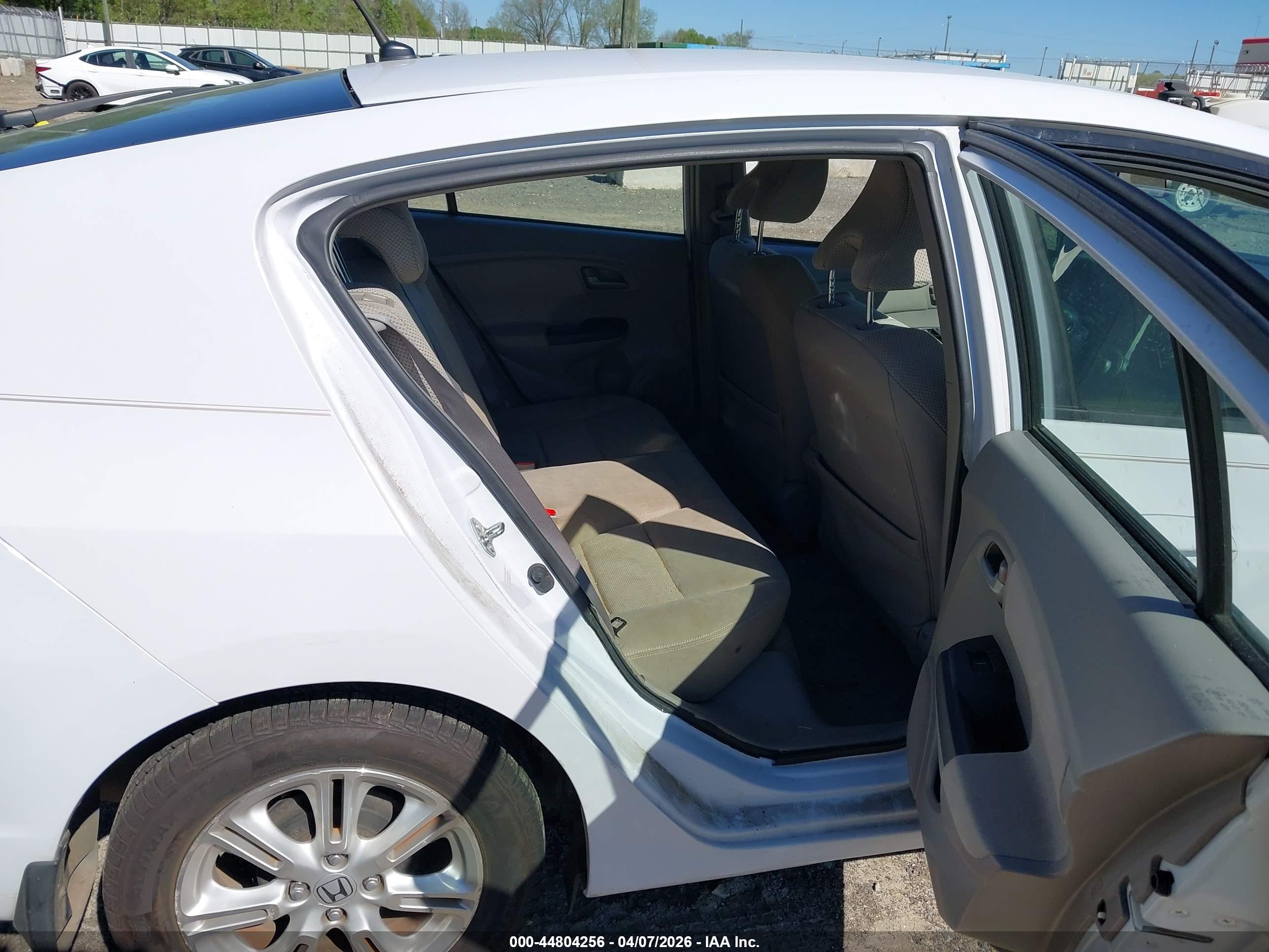 HONDA INSIGHT image 8