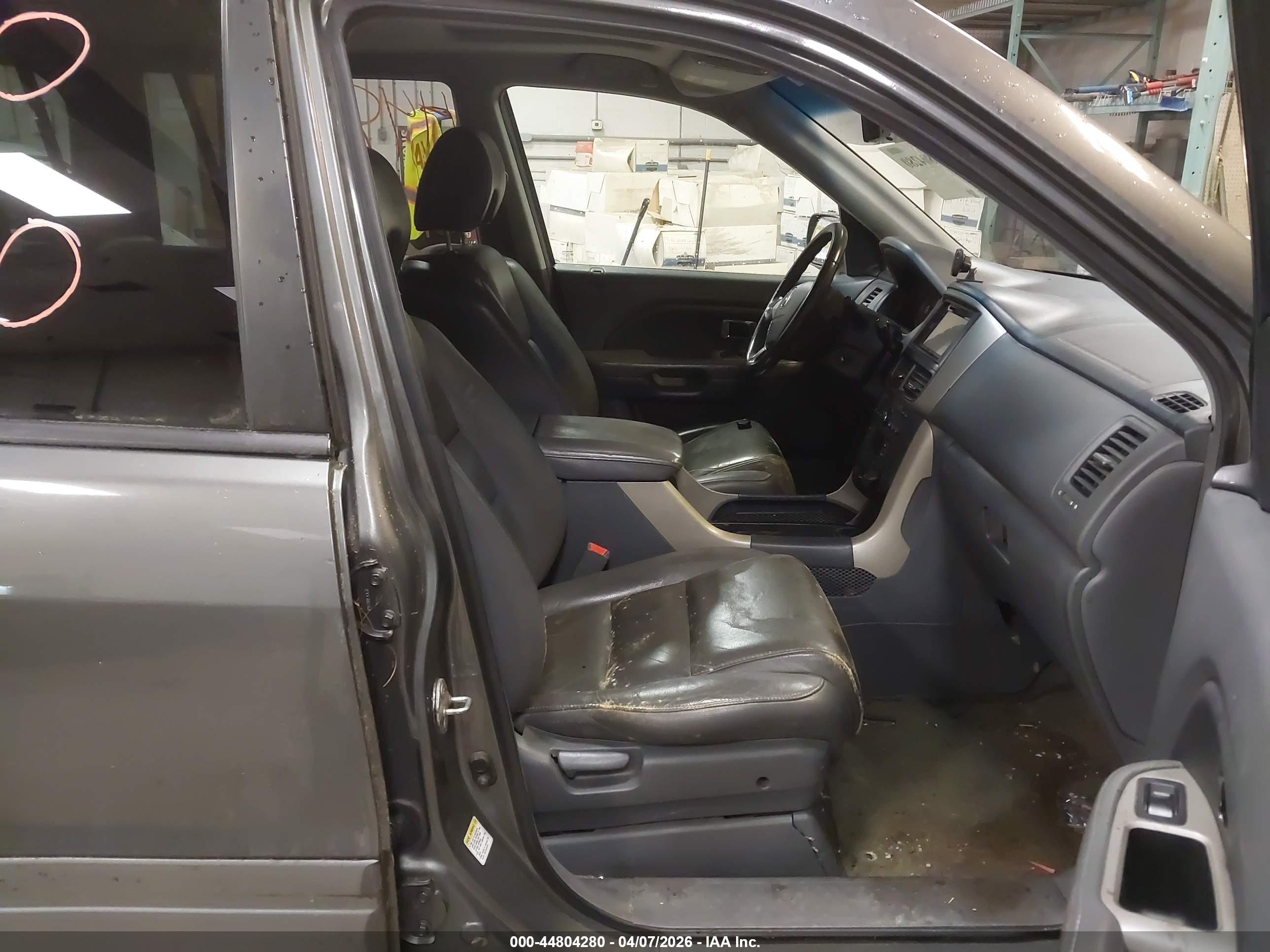 HONDA PILOT image 5