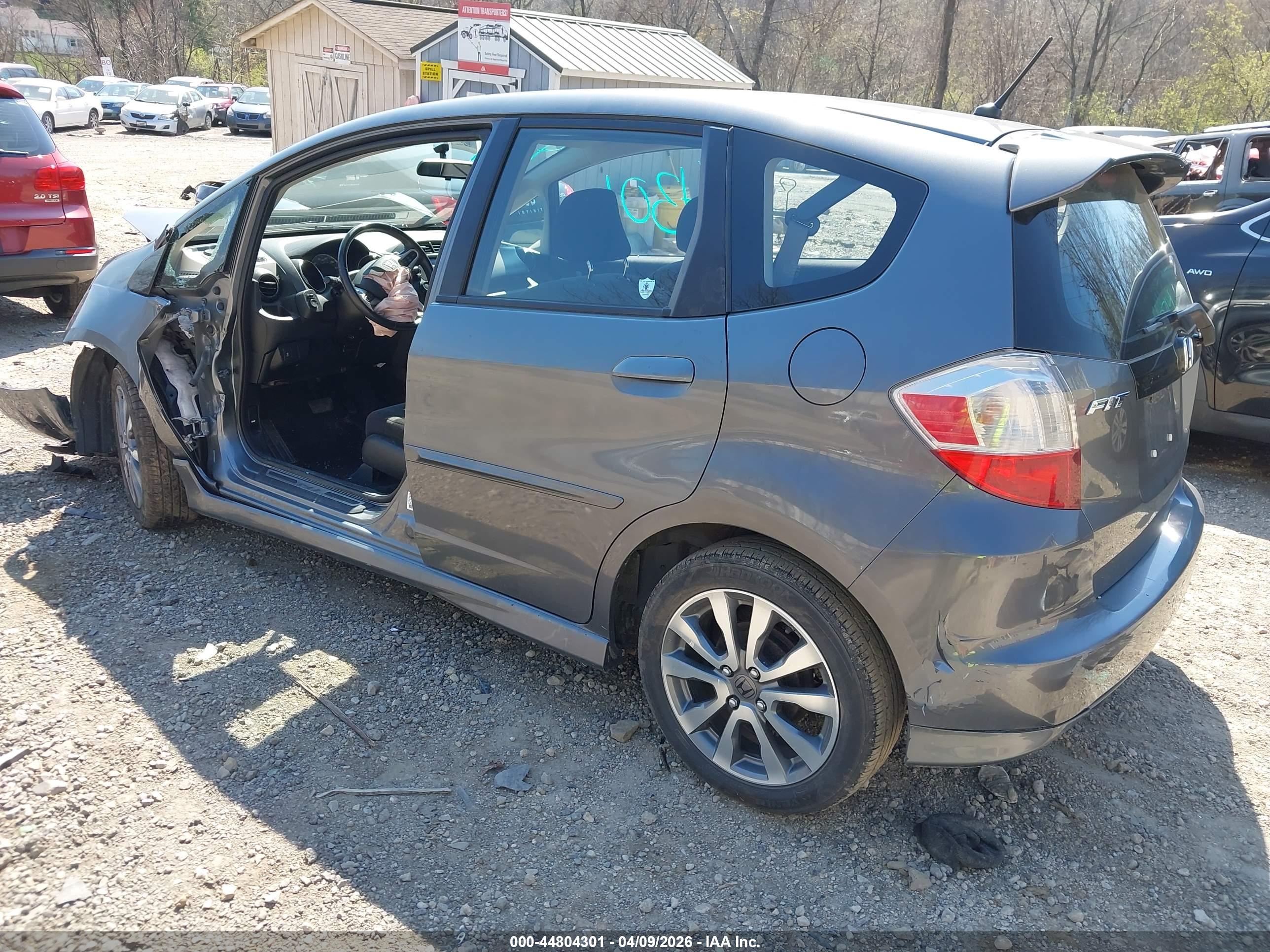 HONDA FIT image 3