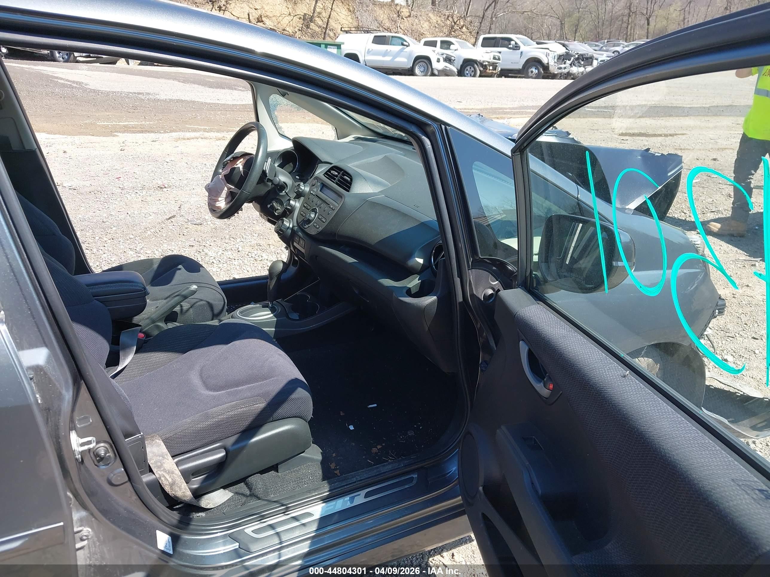 HONDA FIT image 5