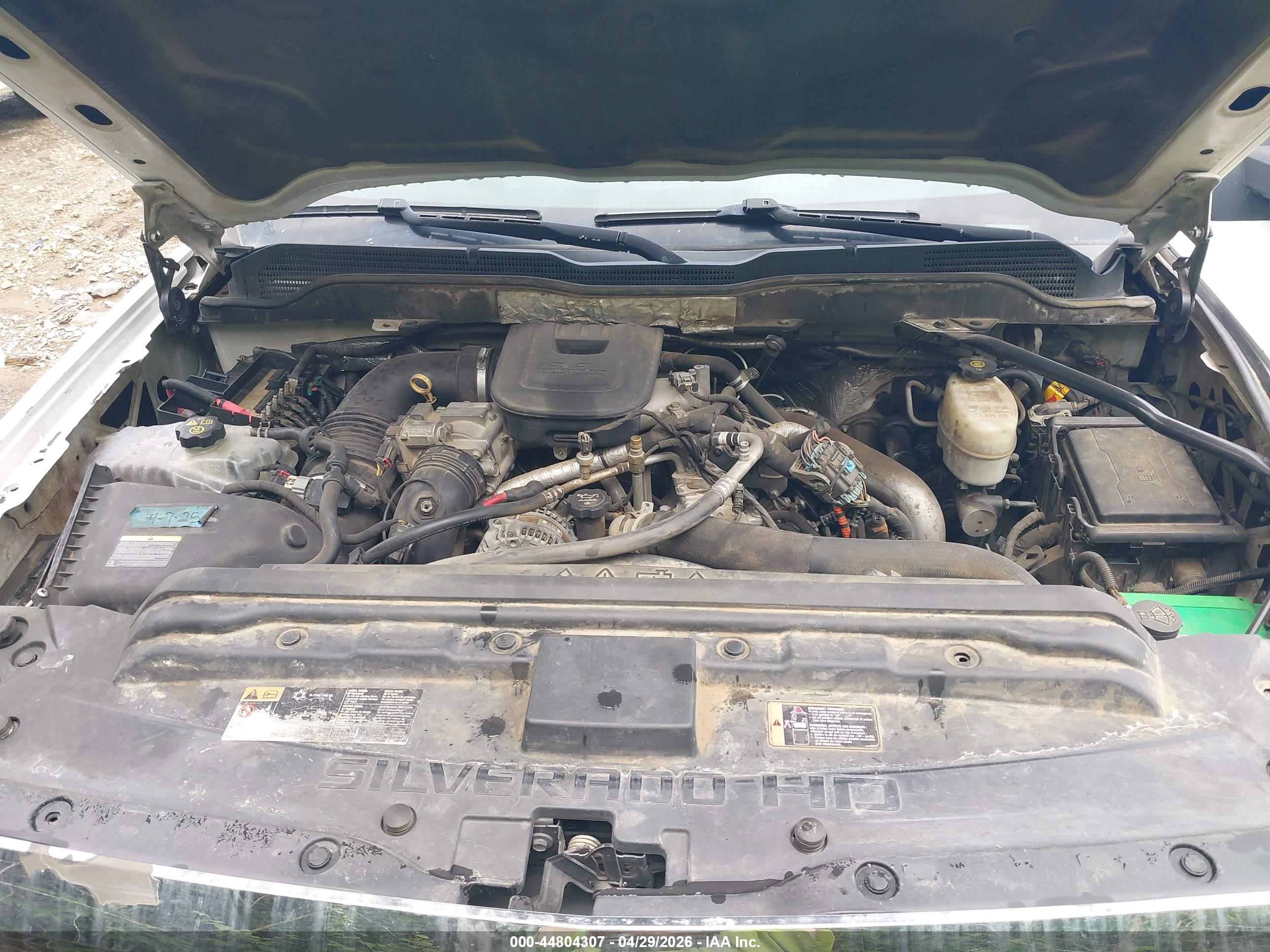 CHEVROLET SILVERADO image 10