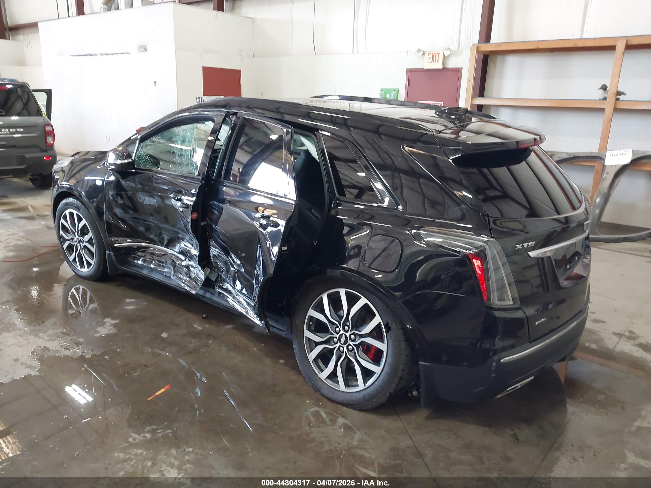CADILLAC XT5 image 3