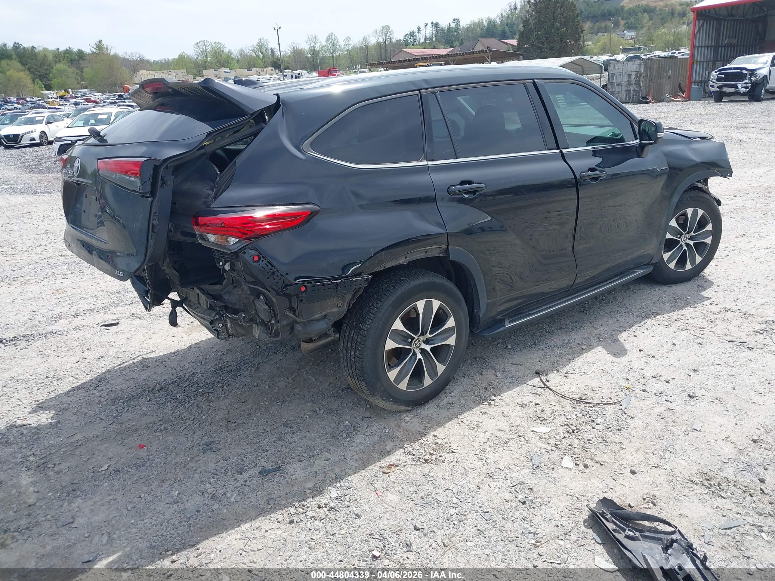 TOYOTA HIGHLANDER image 4