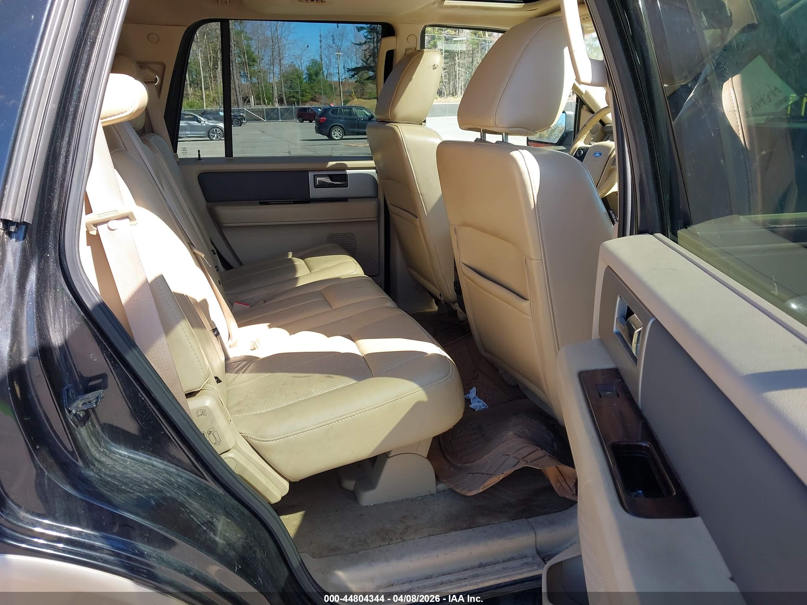 FORD EXPEDITION image 8