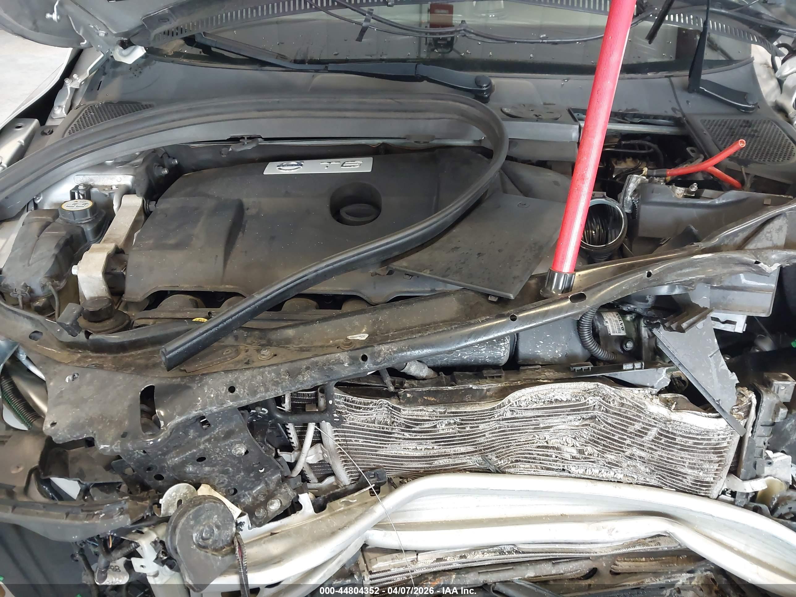 VOLVO XC60 image 10