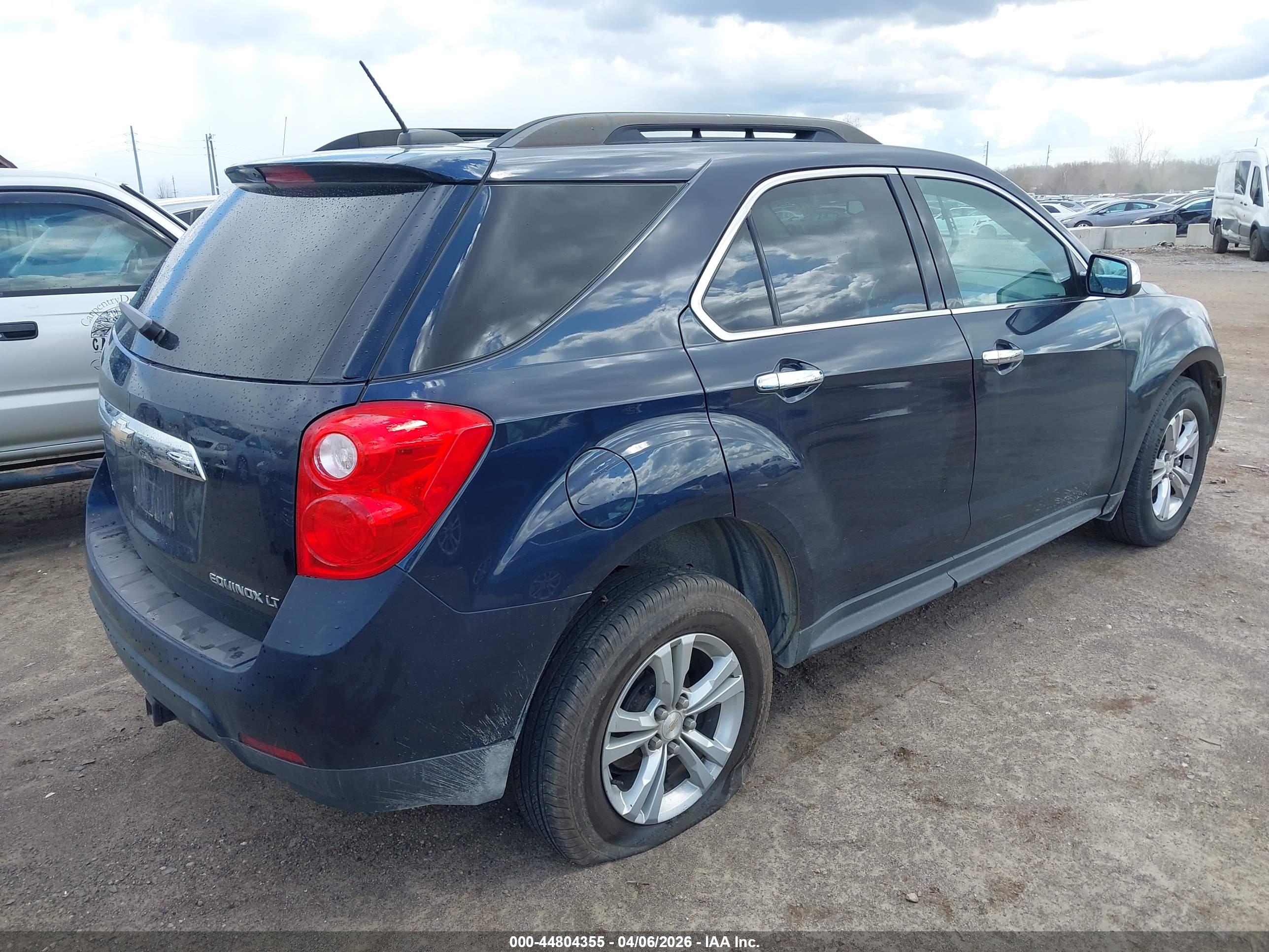 CHEVROLET EQUINOX image 4