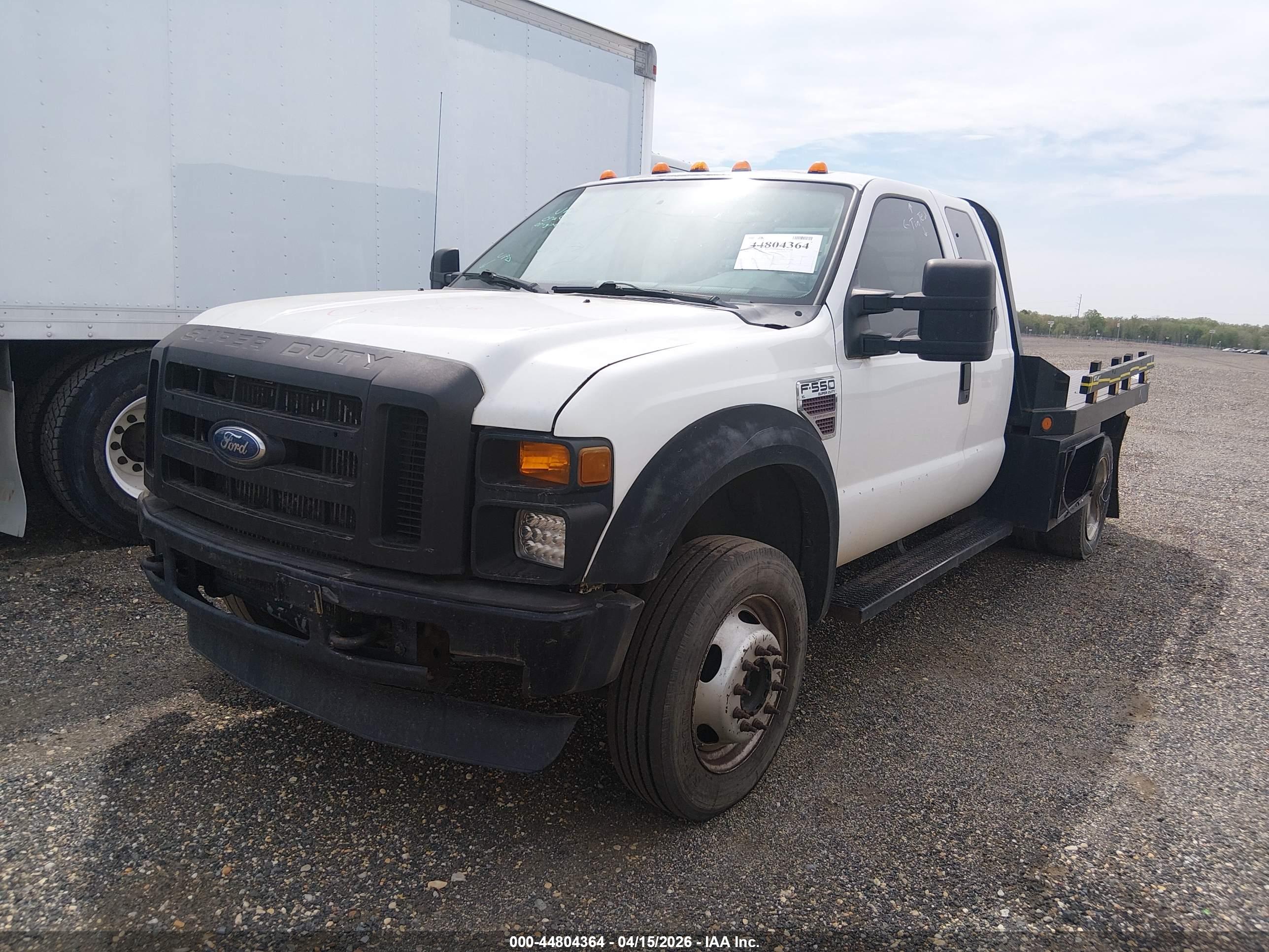 FORD F-550 image 2