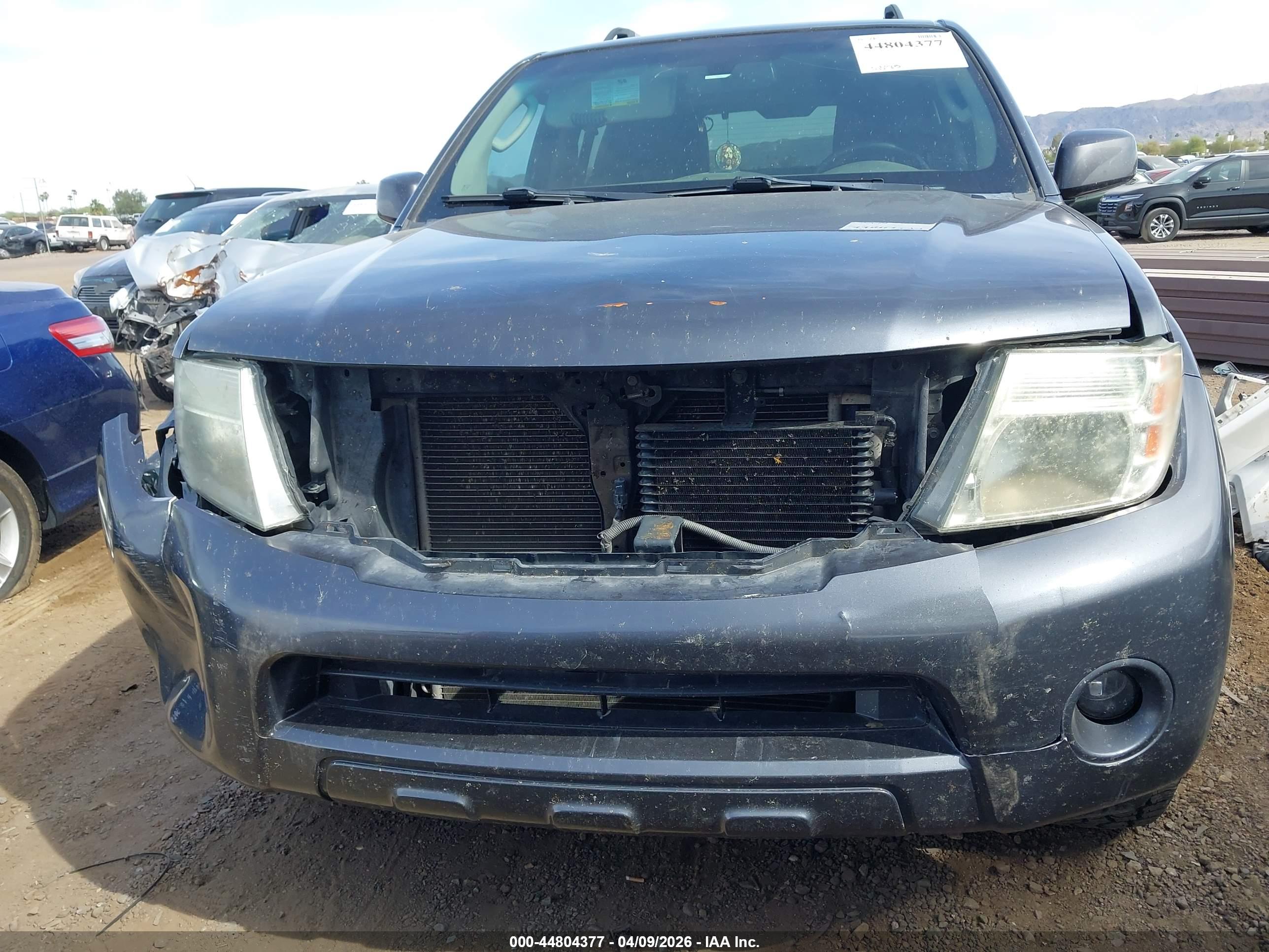 NISSAN PATHFINDER image 6