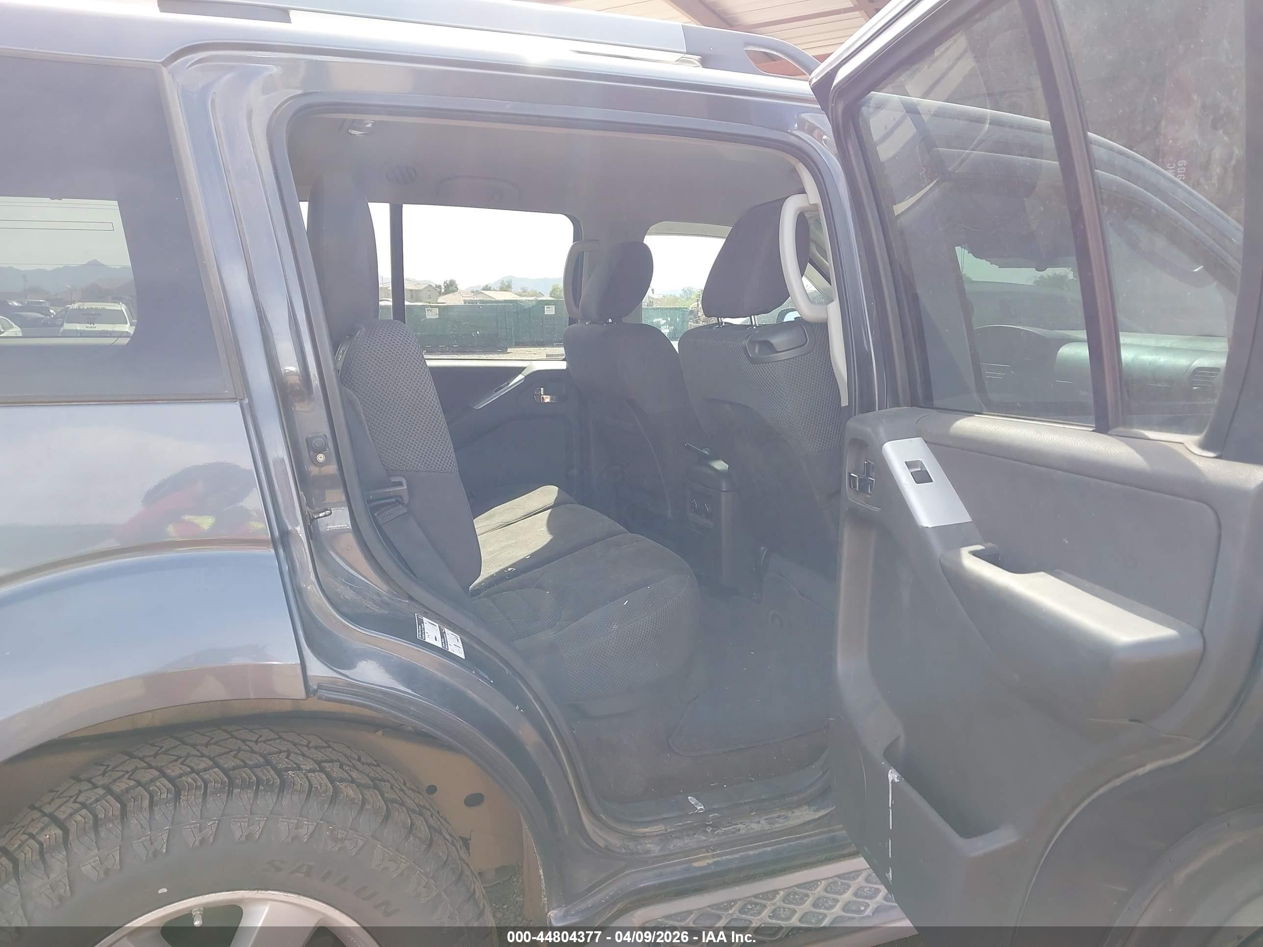 NISSAN PATHFINDER image 8