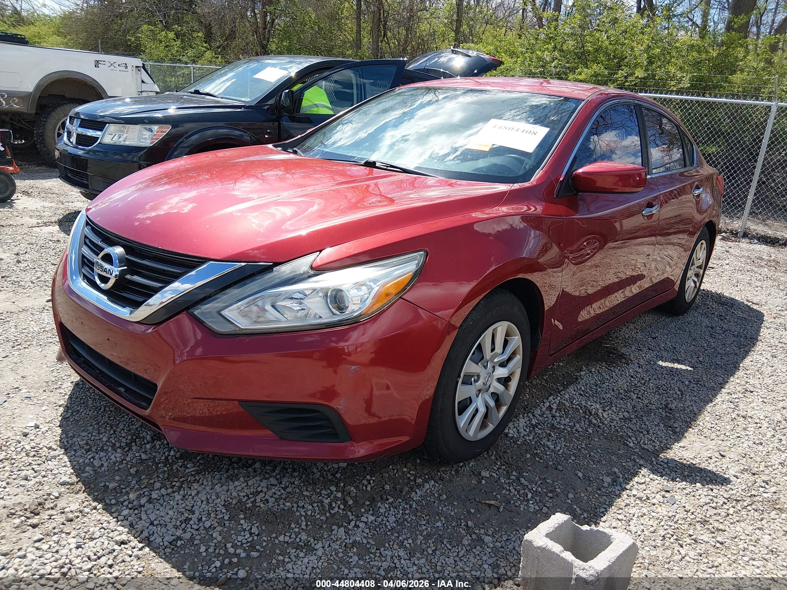 NISSAN ALTIMA image 2