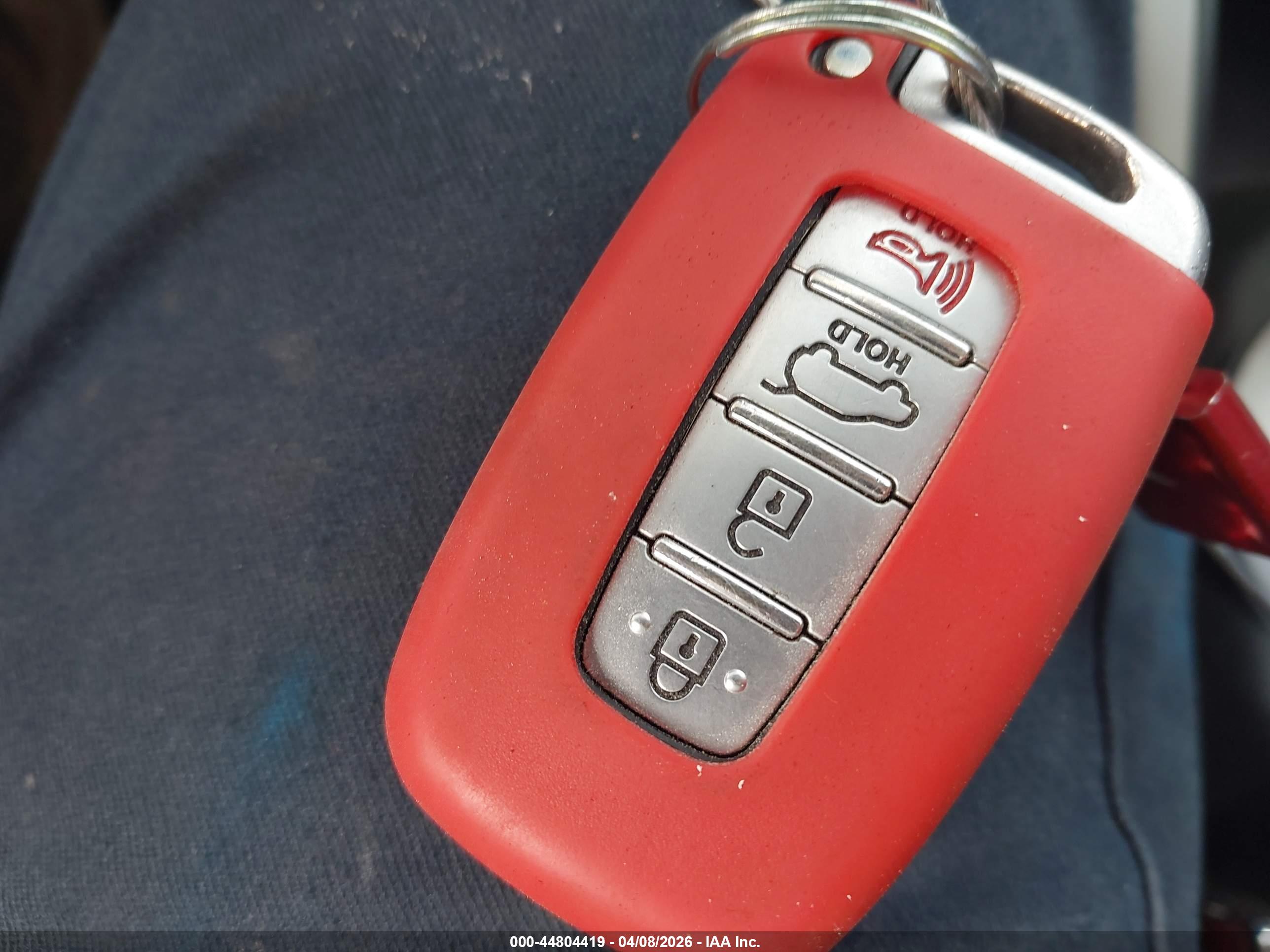 HYUNDAI VELOSTER image 11