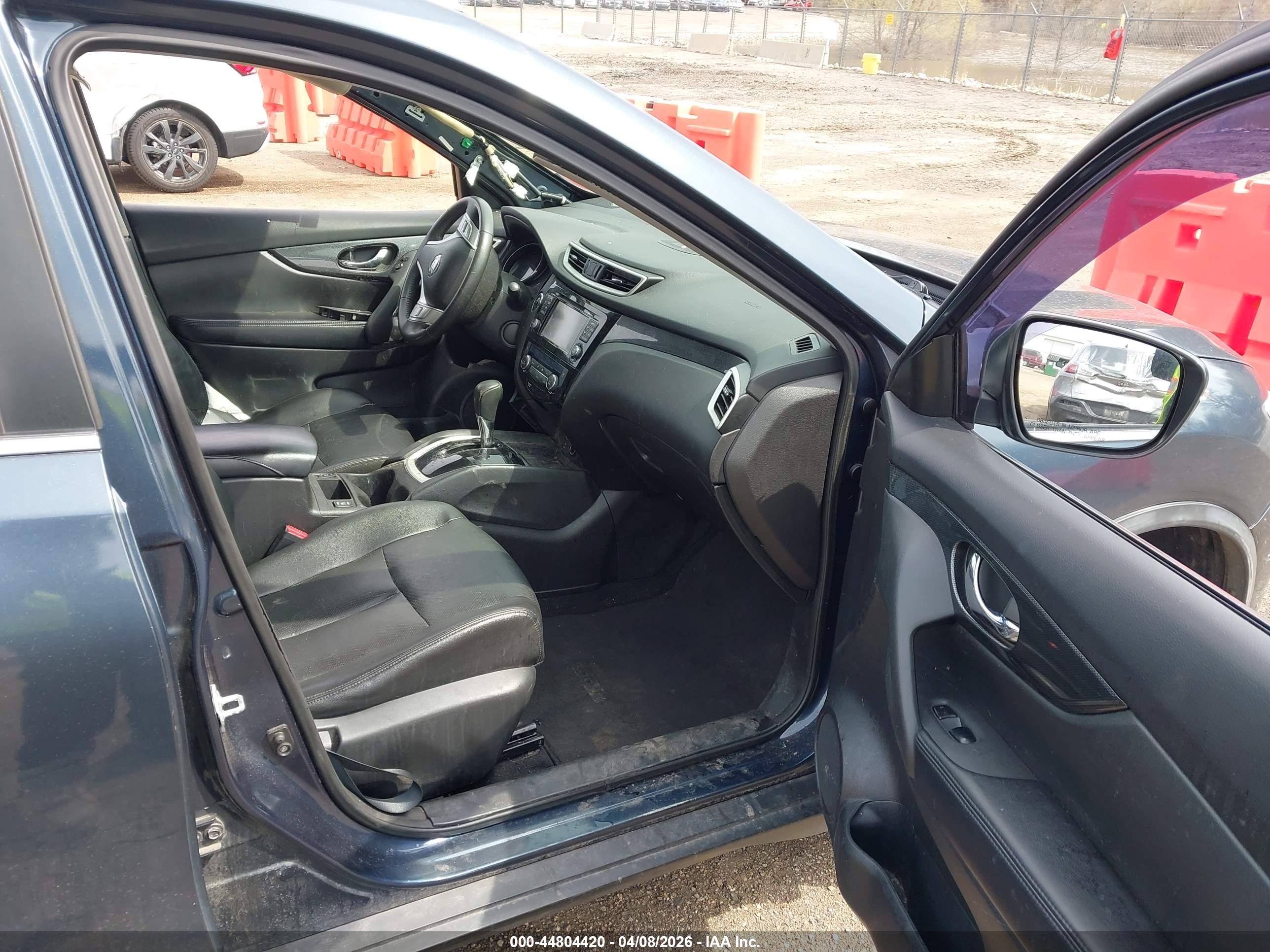 NISSAN ROGUE image 5