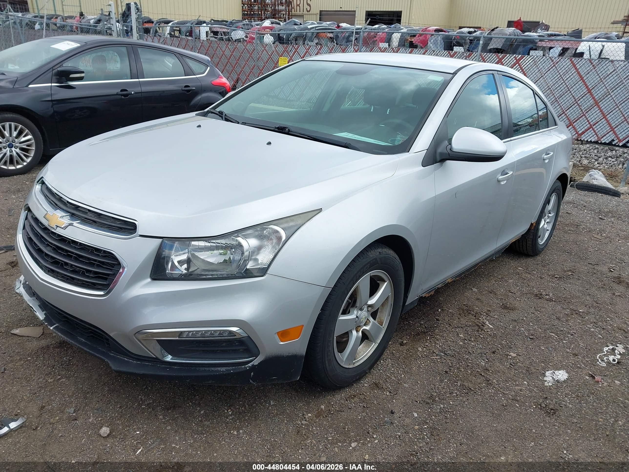 CHEVROLET CRUZE image 2