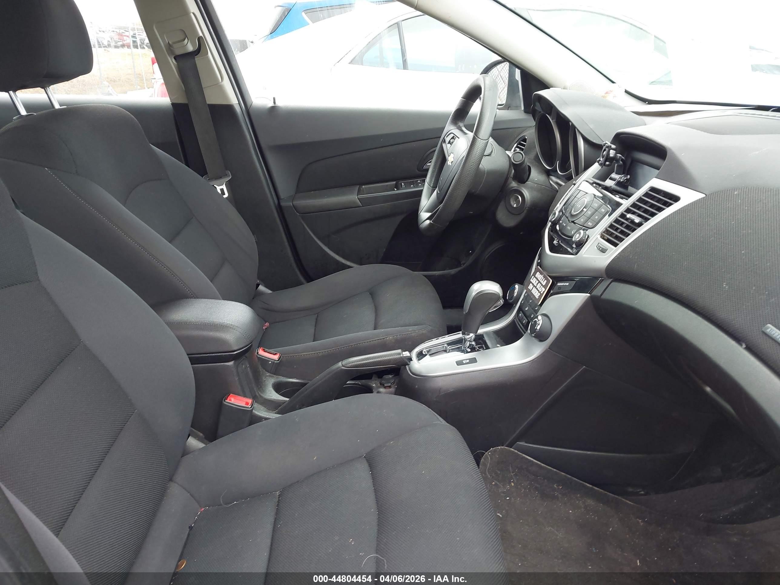 CHEVROLET CRUZE image 5