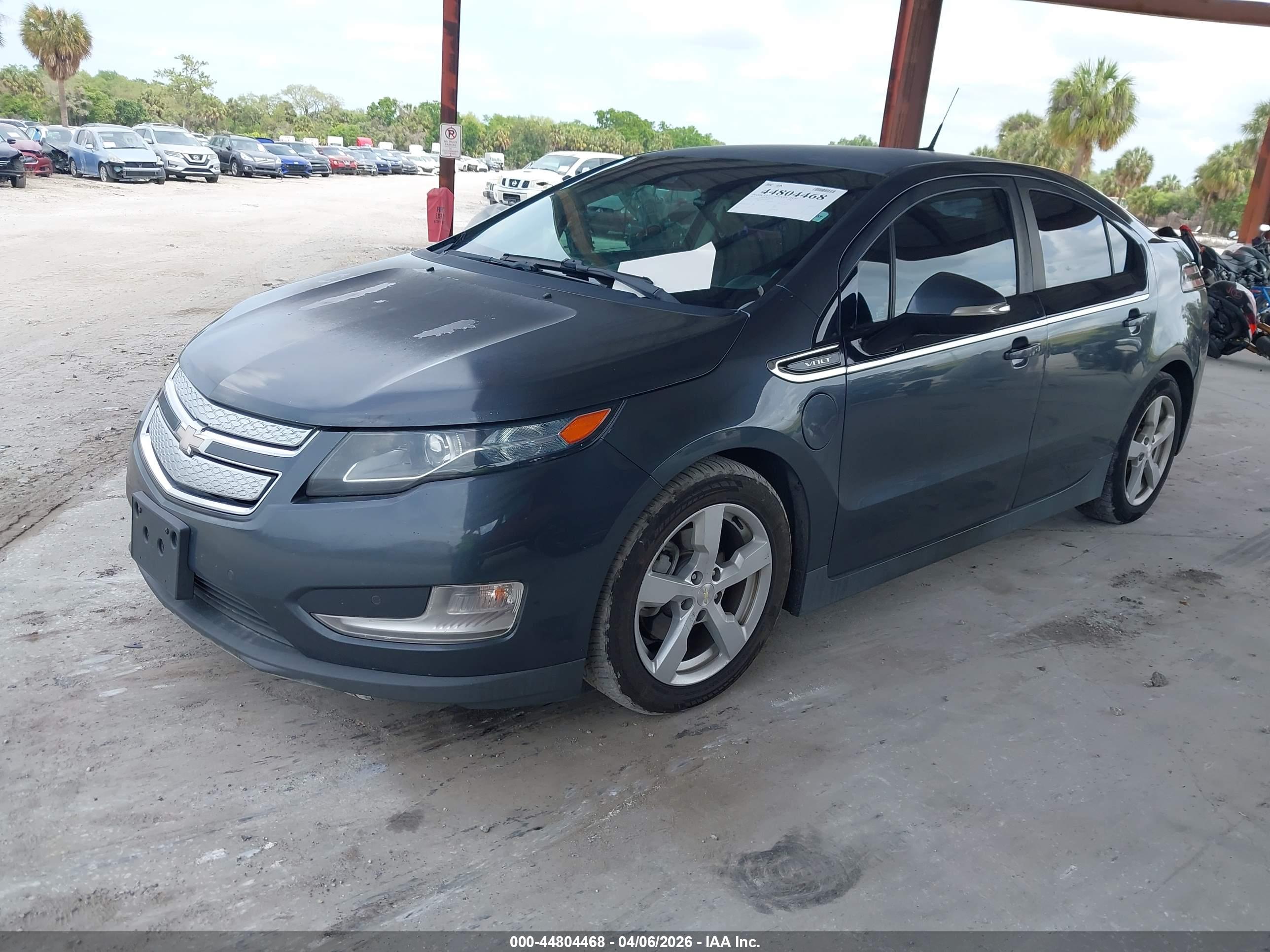 CHEVROLET VOLT image 2