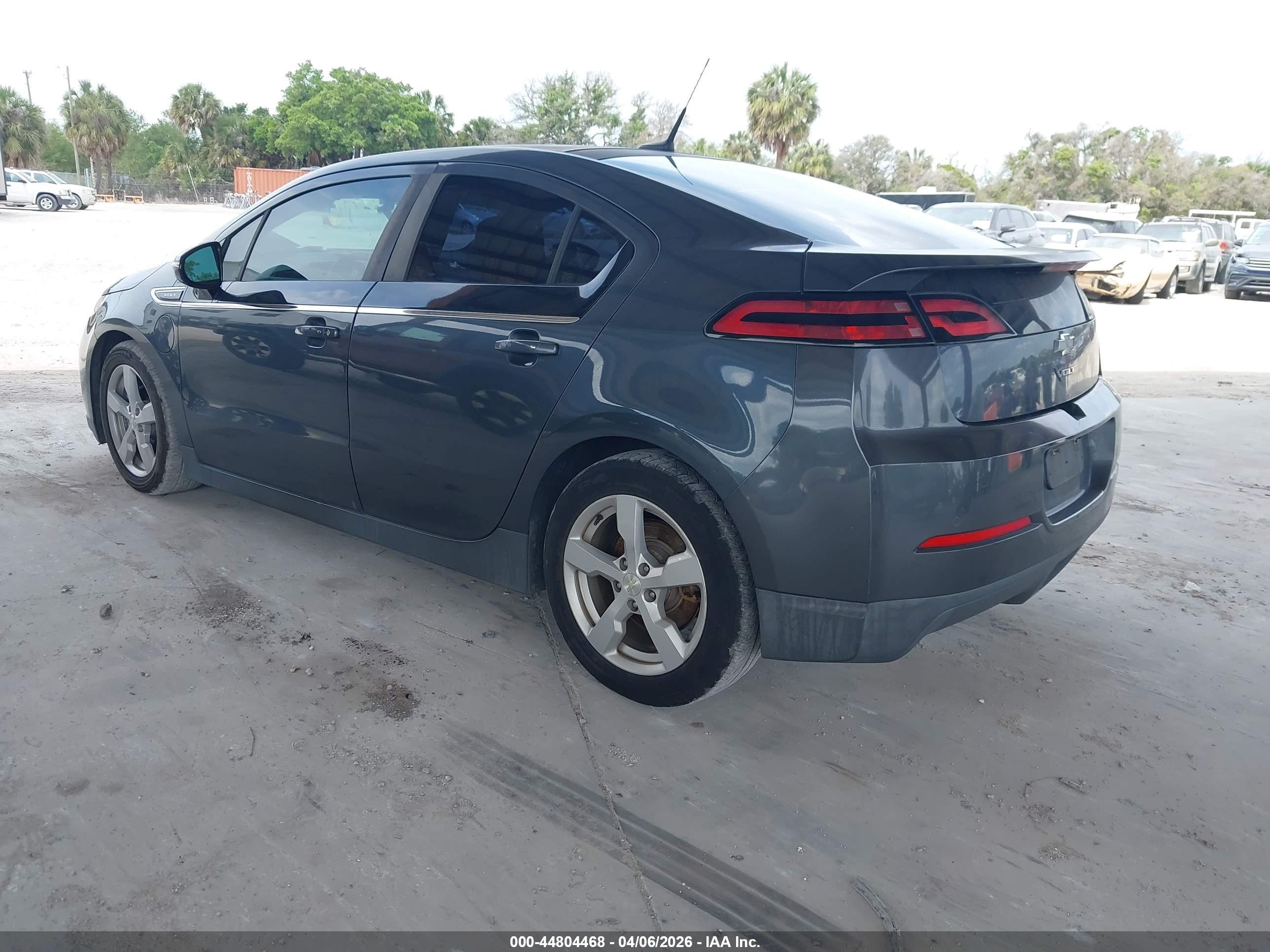 CHEVROLET VOLT image 3