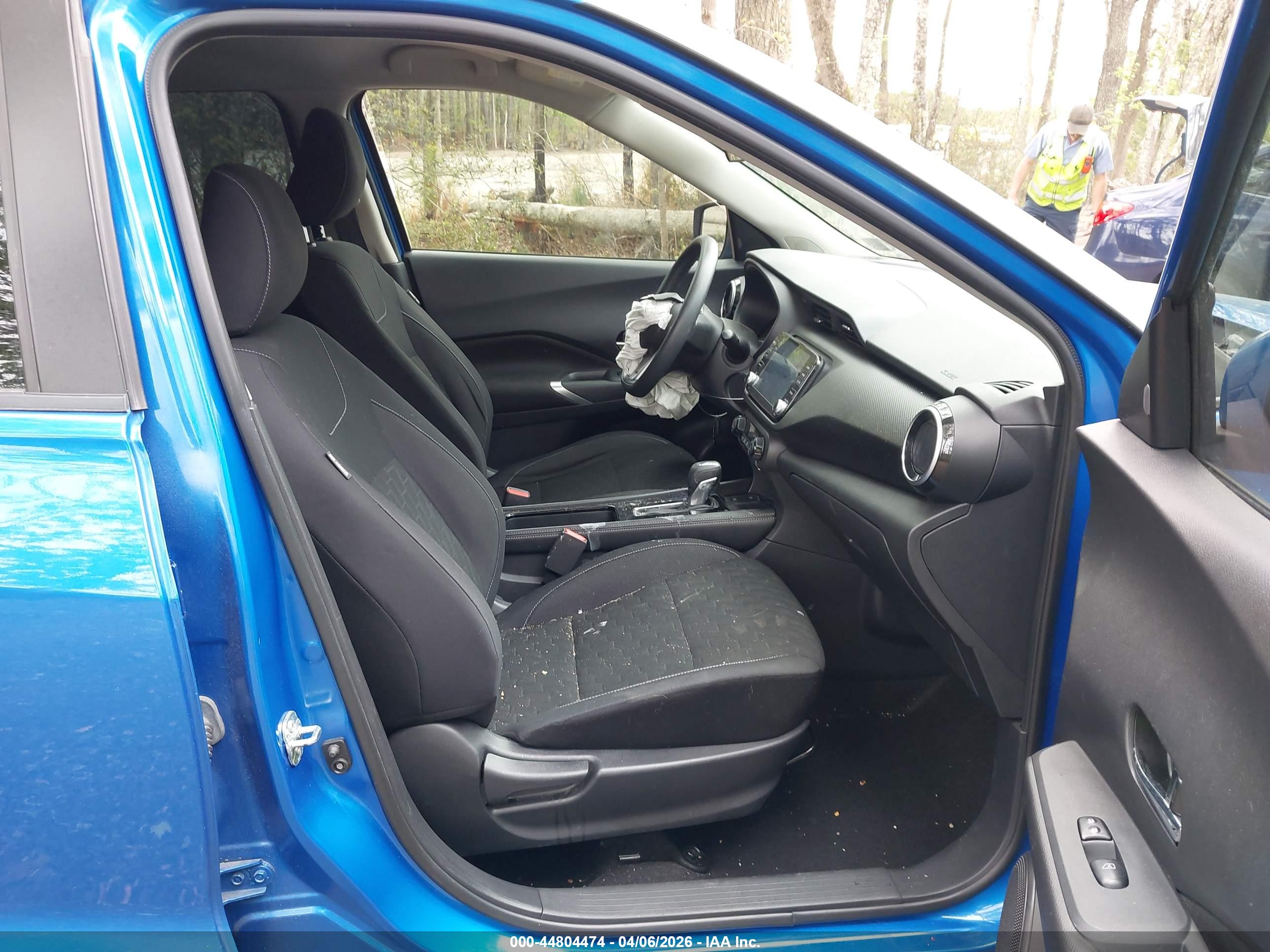 NISSAN KICKS image 5