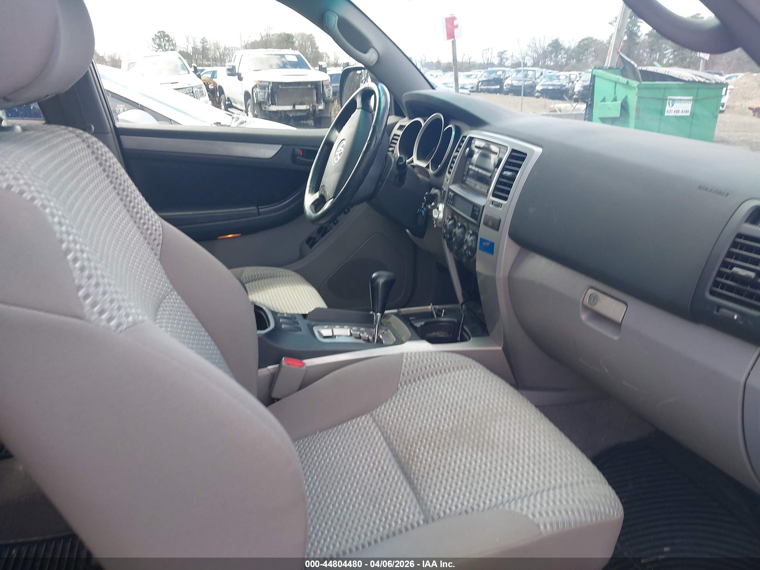 TOYOTA 4RUNNER image 5