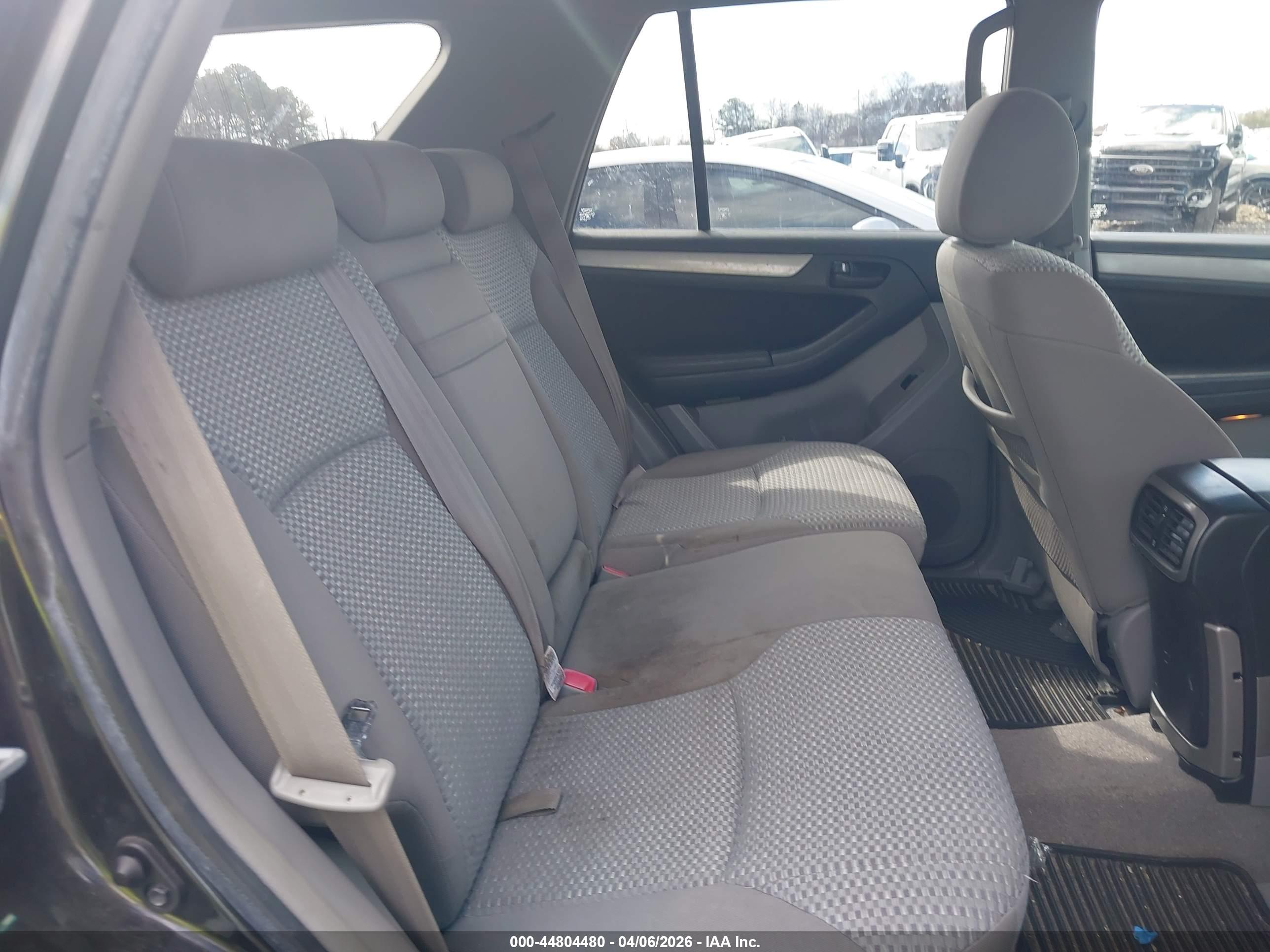 TOYOTA 4RUNNER image 8