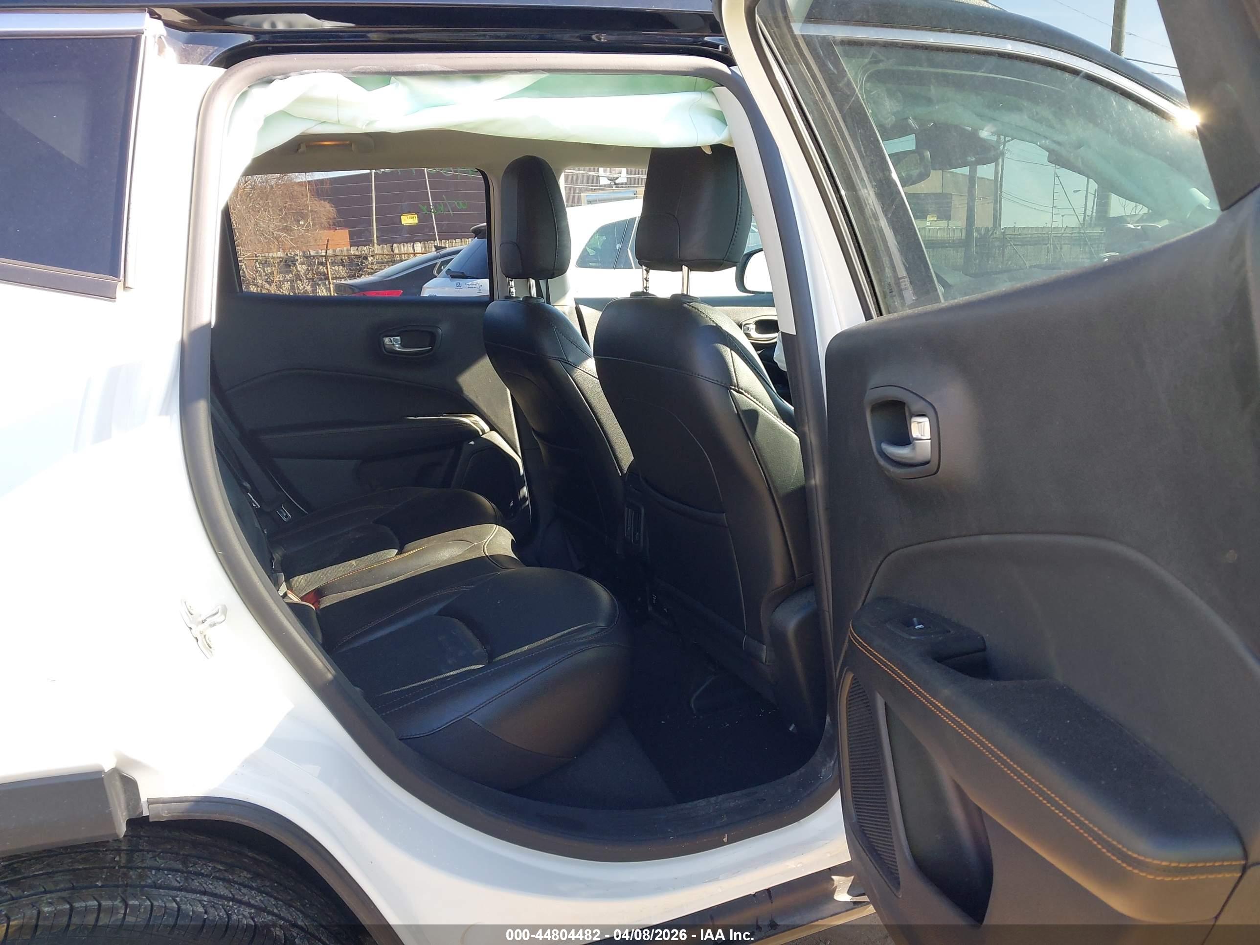 JEEP COMPASS image 8