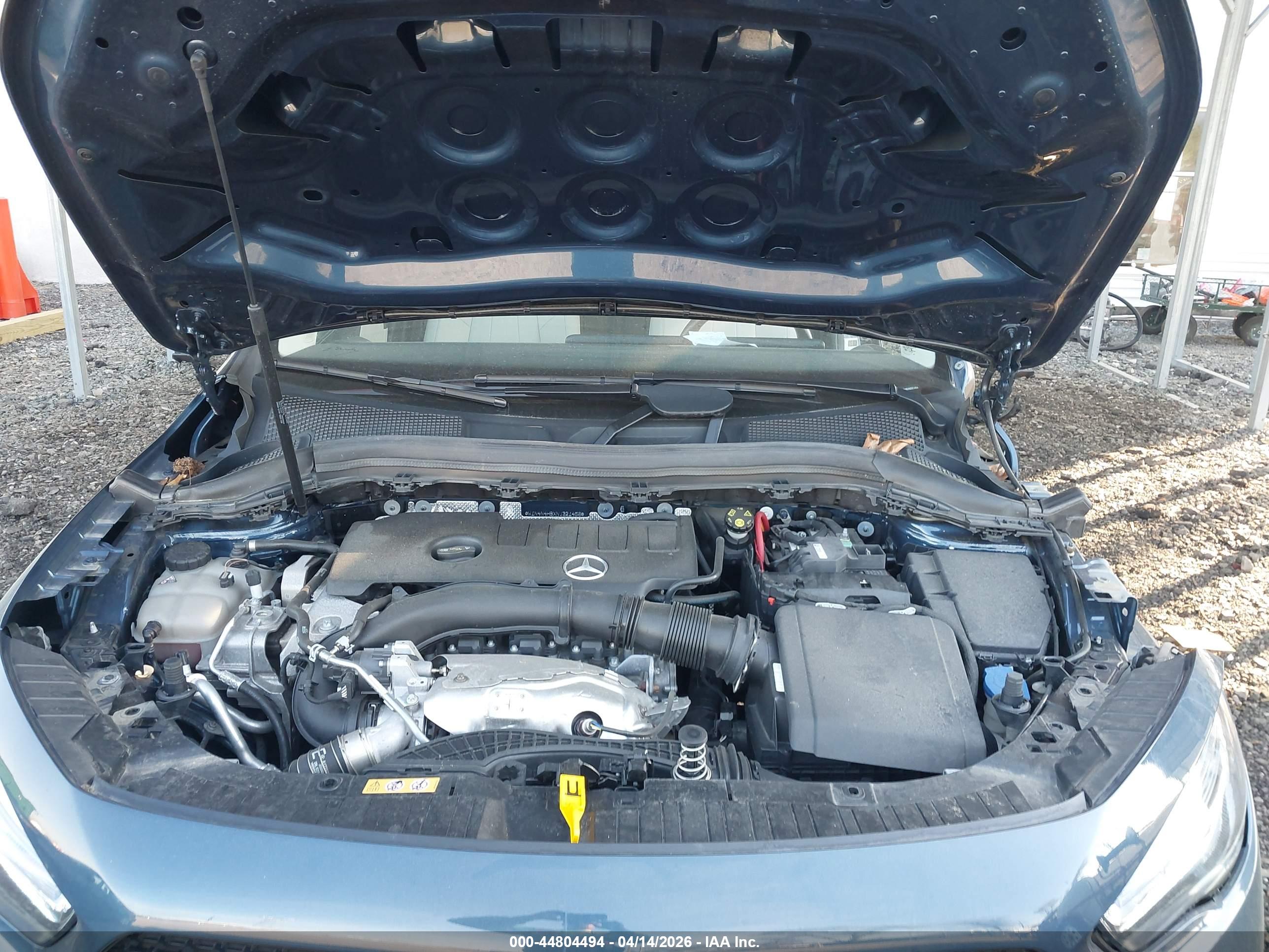 MERCEDES-BENZ GLA image 10